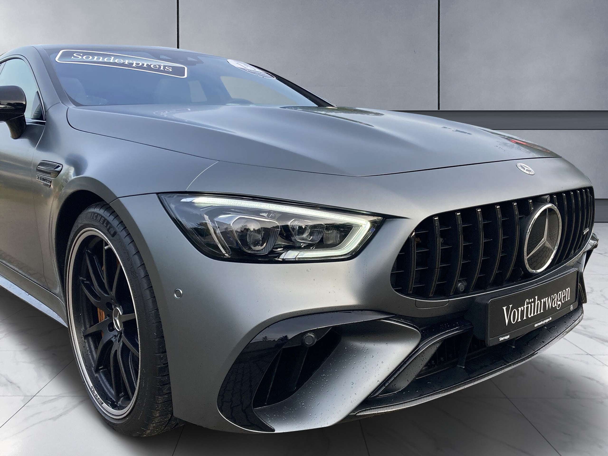 Mercedes-Benz - AMG GT