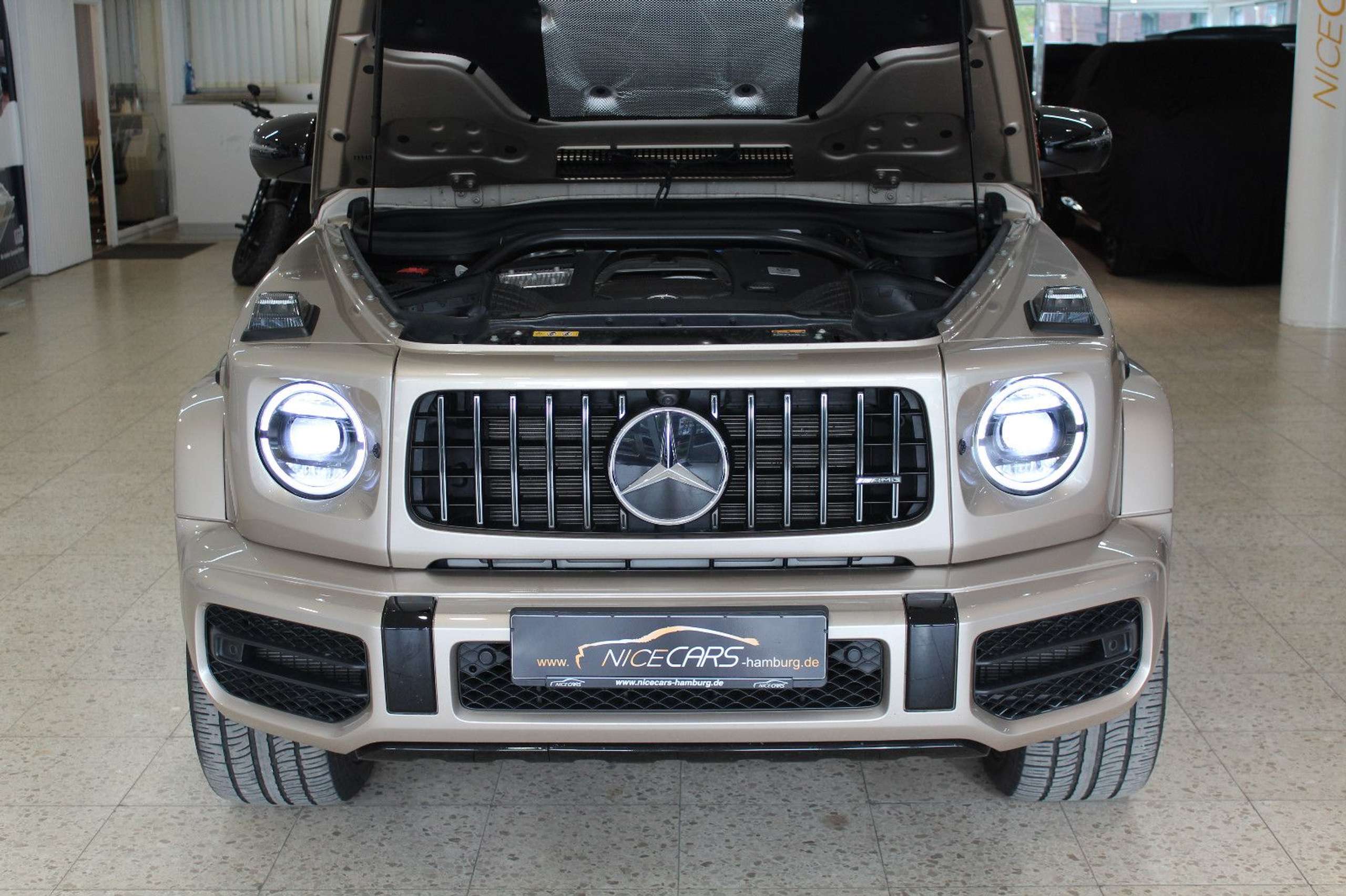 Mercedes-Benz - G 63 AMG