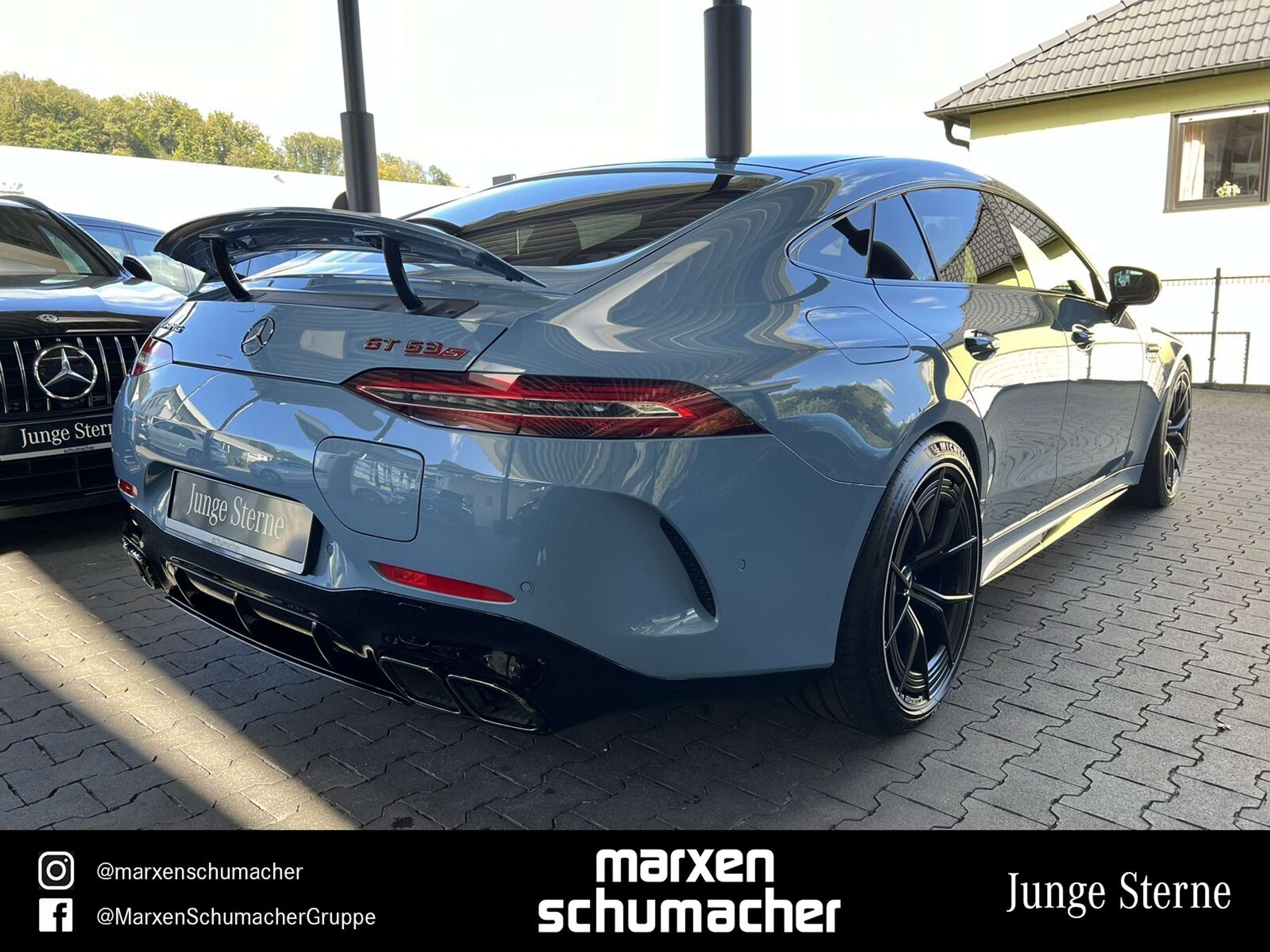 Mercedes-Benz - AMG GT