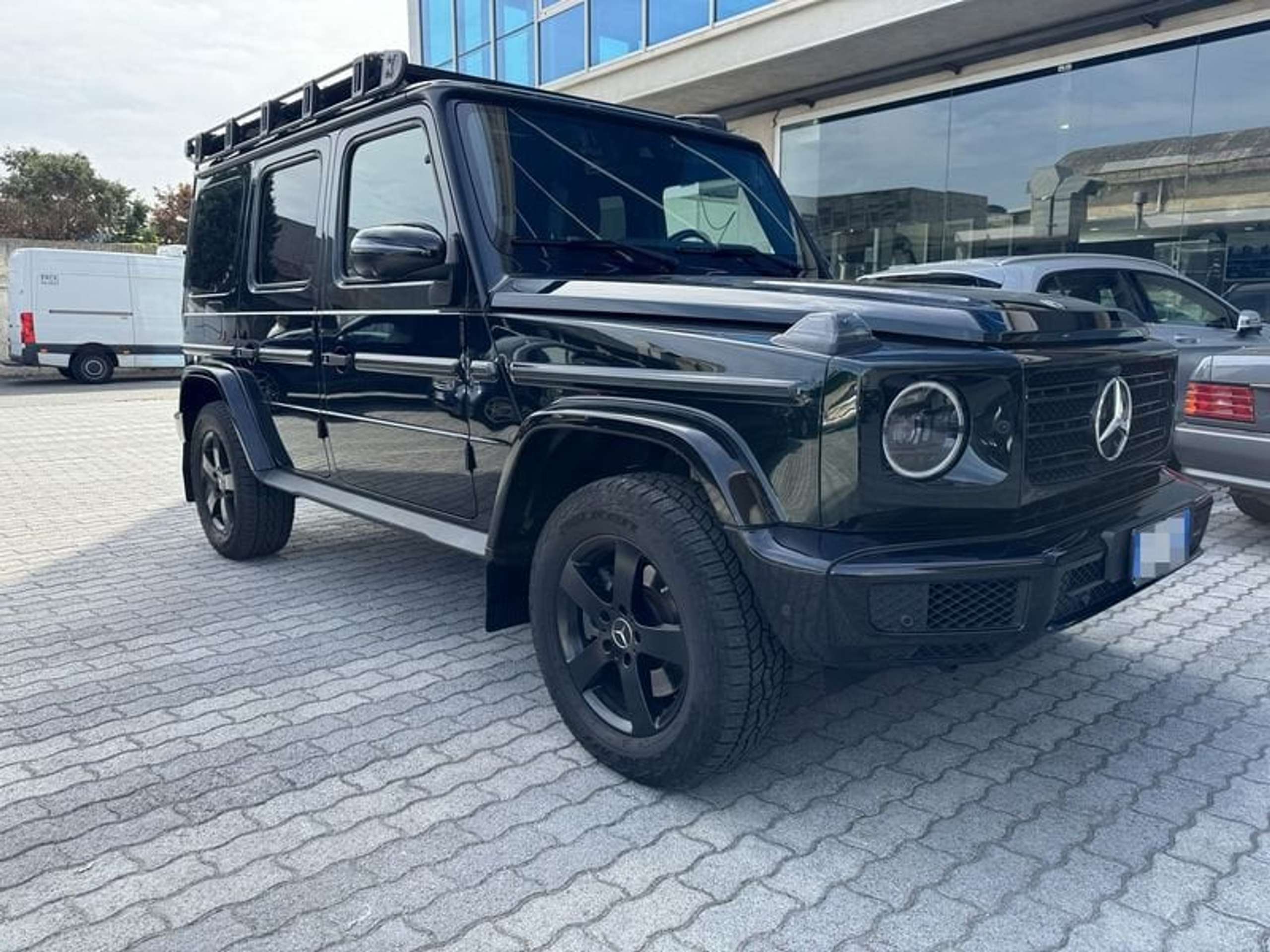 Mercedes-Benz - G 400