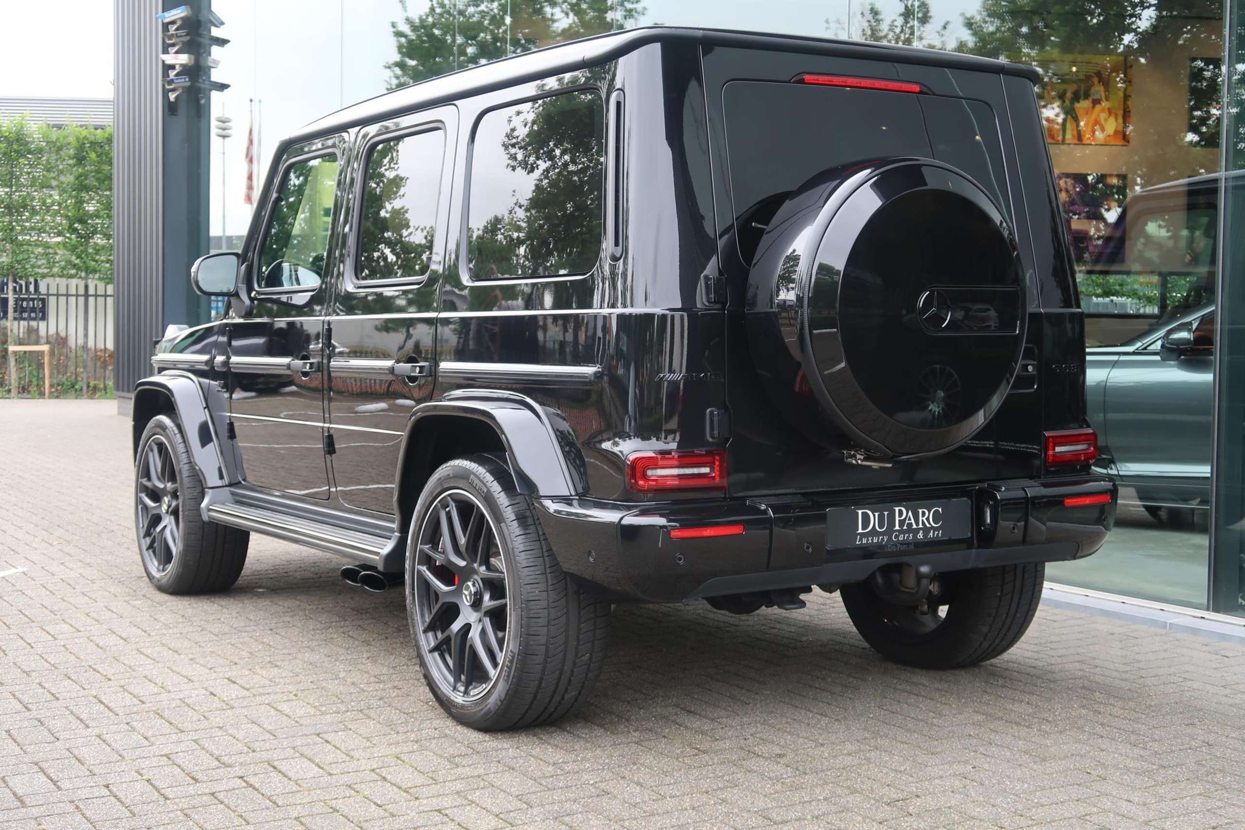 Mercedes-Benz - G