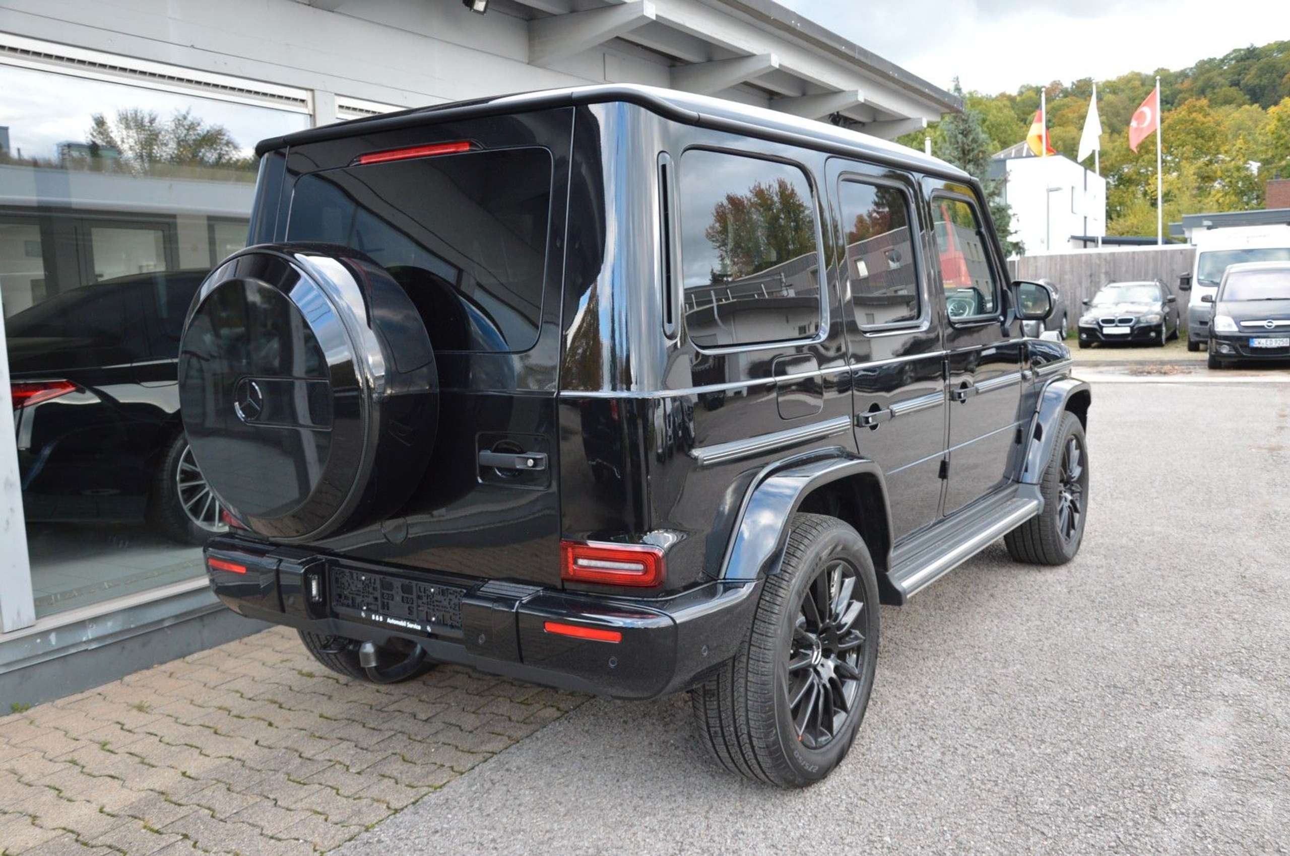 Mercedes-Benz - G 400