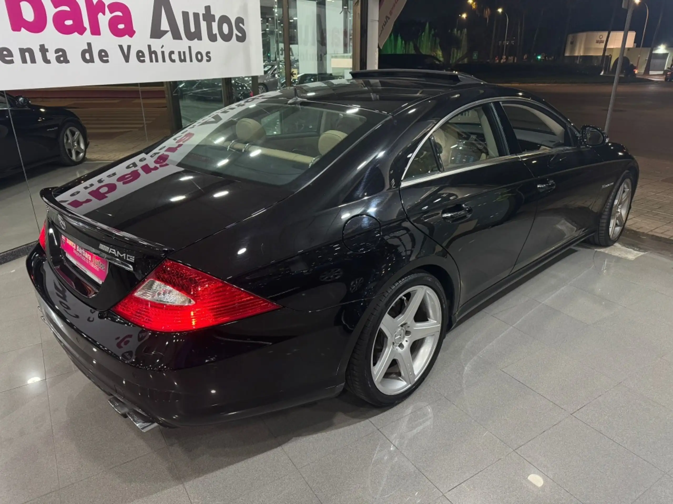 Mercedes-Benz - CLS 55 AMG