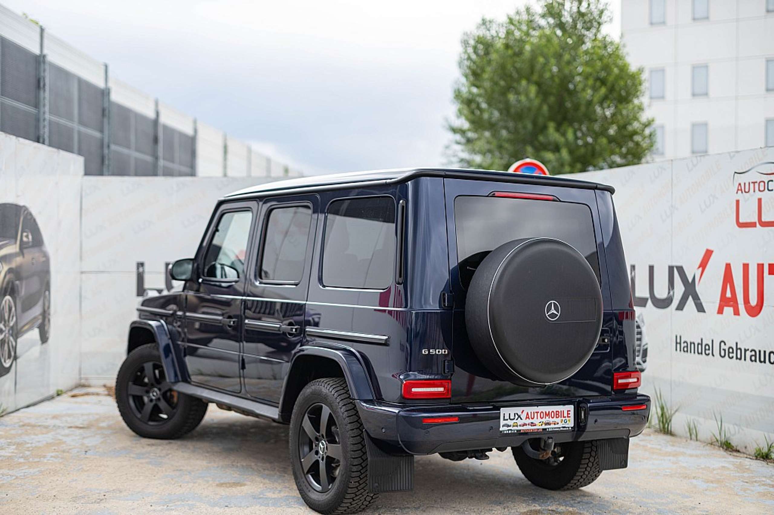 Mercedes-Benz - G 500