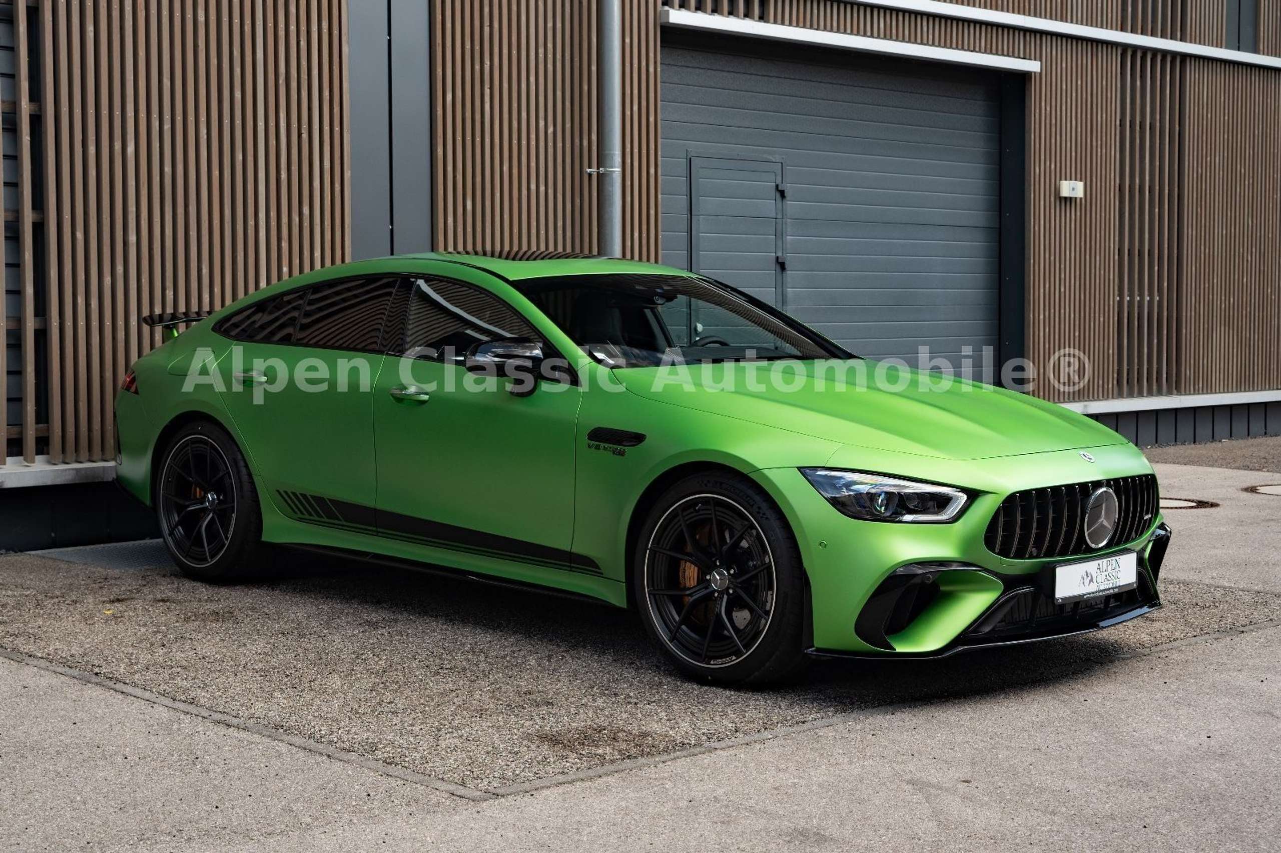 Mercedes-Benz - AMG GT