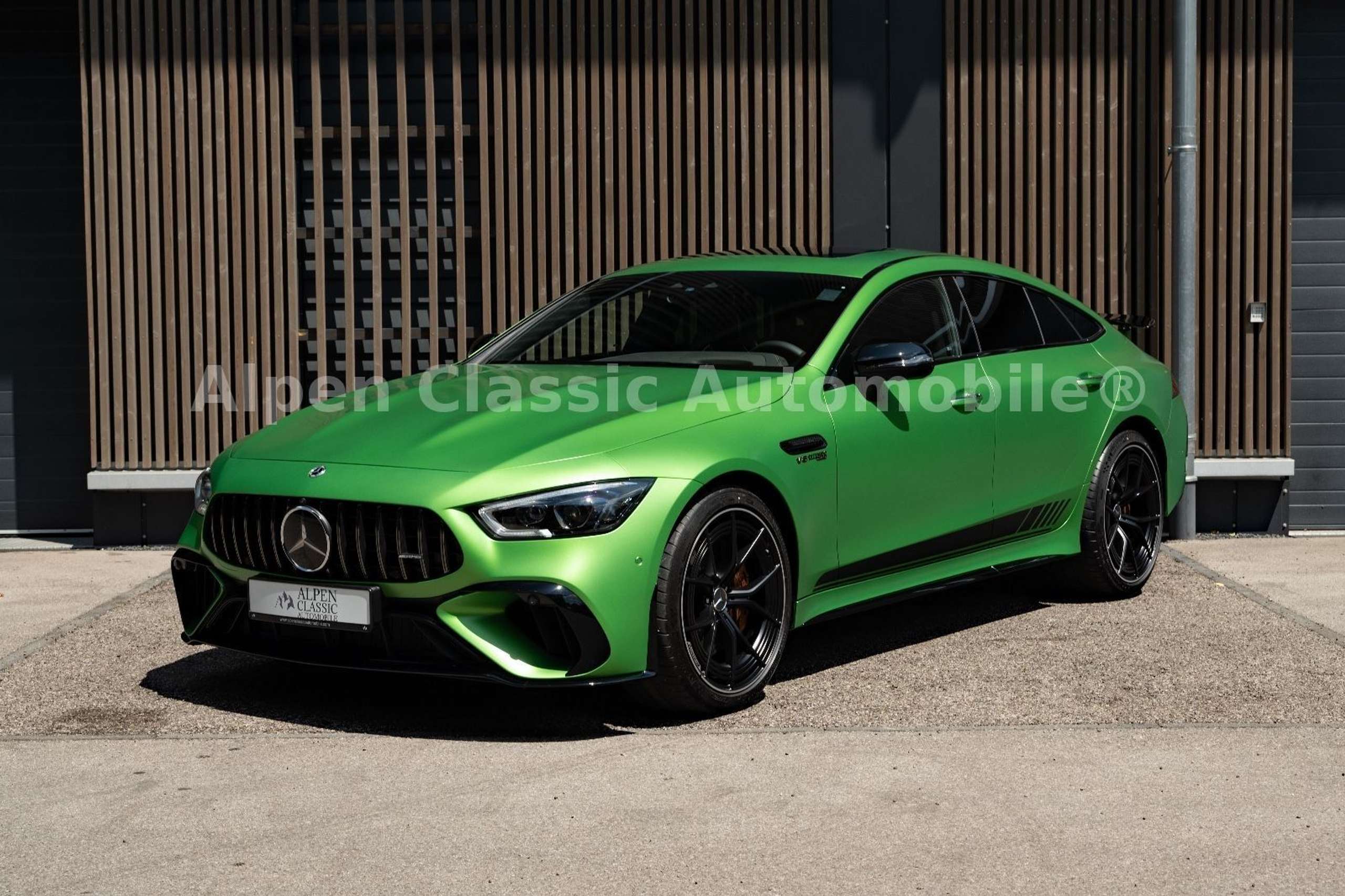 Mercedes-Benz - AMG GT