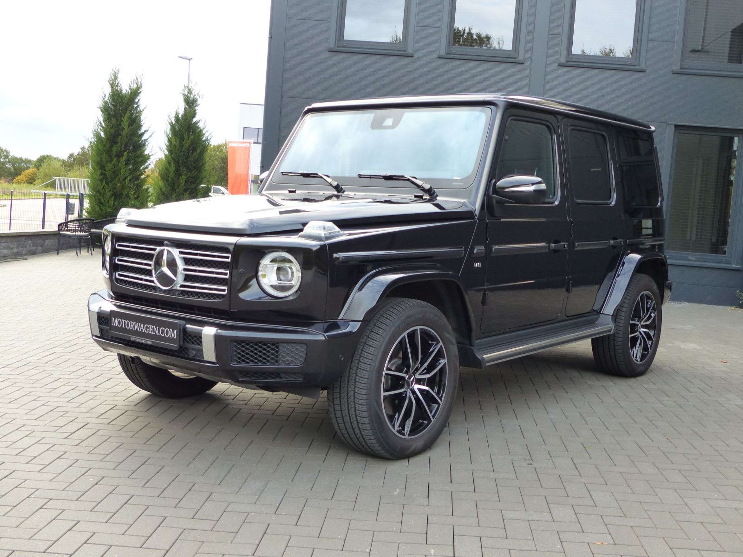 Mercedes-Benz - G 500