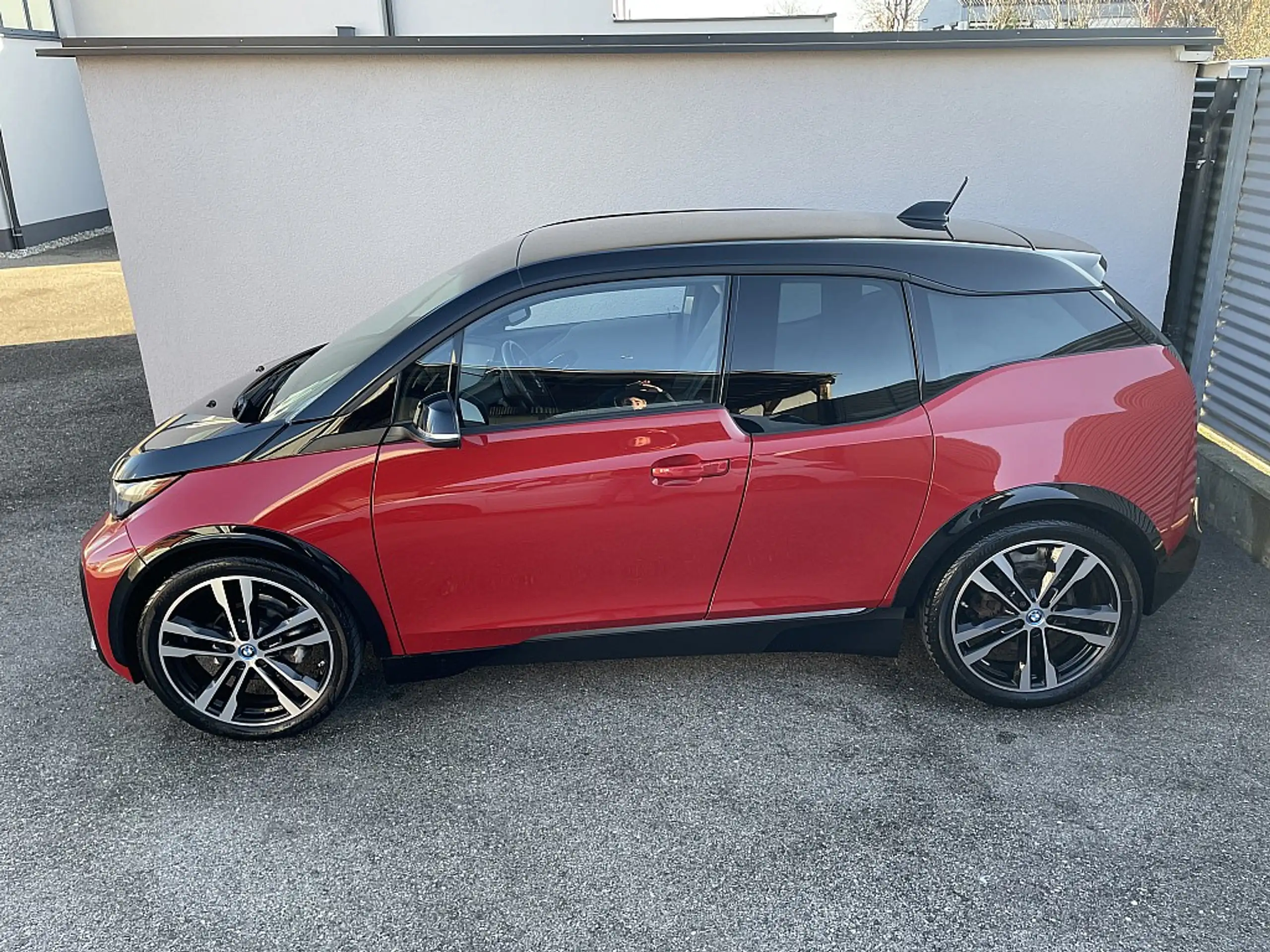 BMW - i3