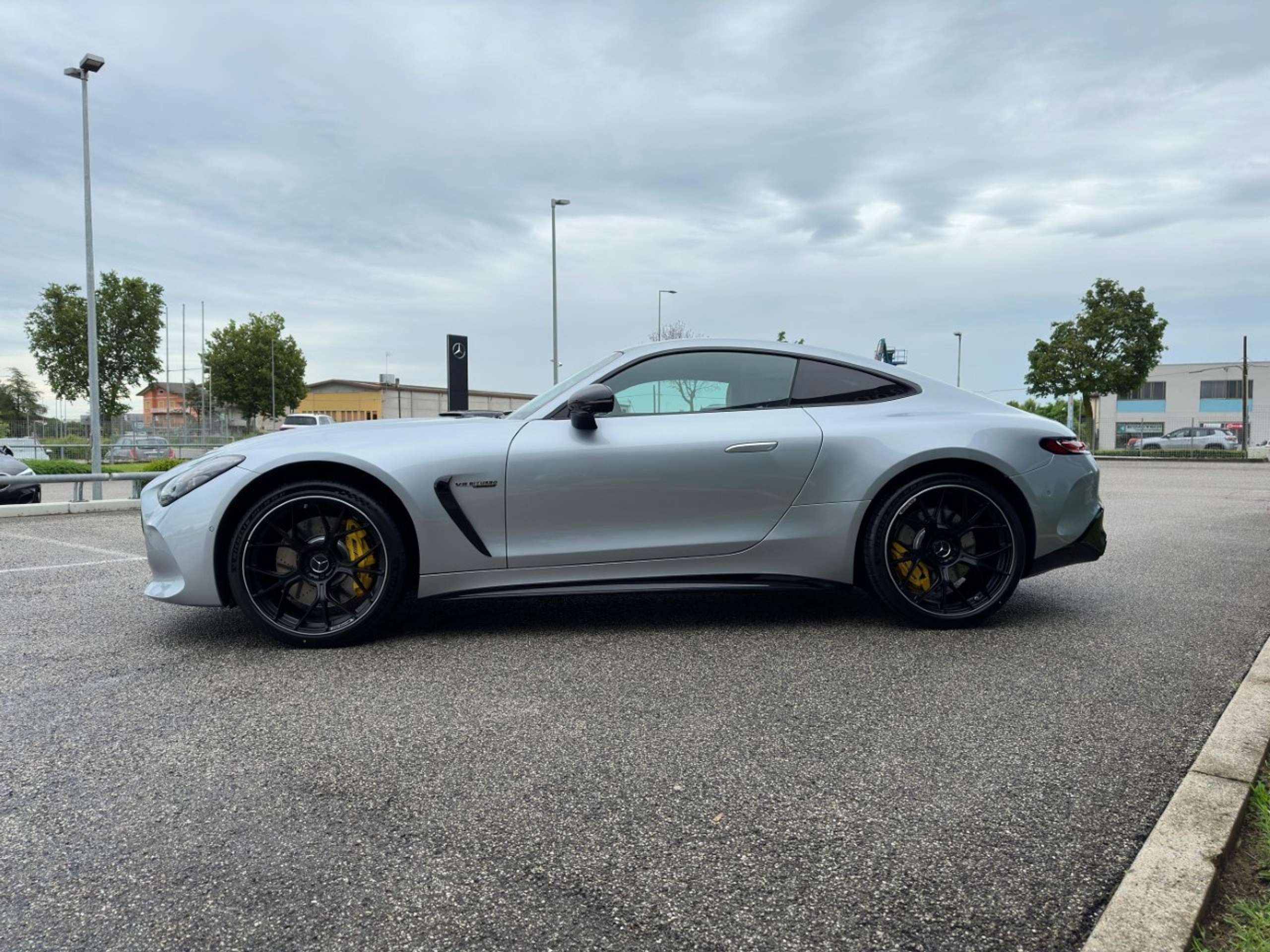 Mercedes-Benz - AMG GT