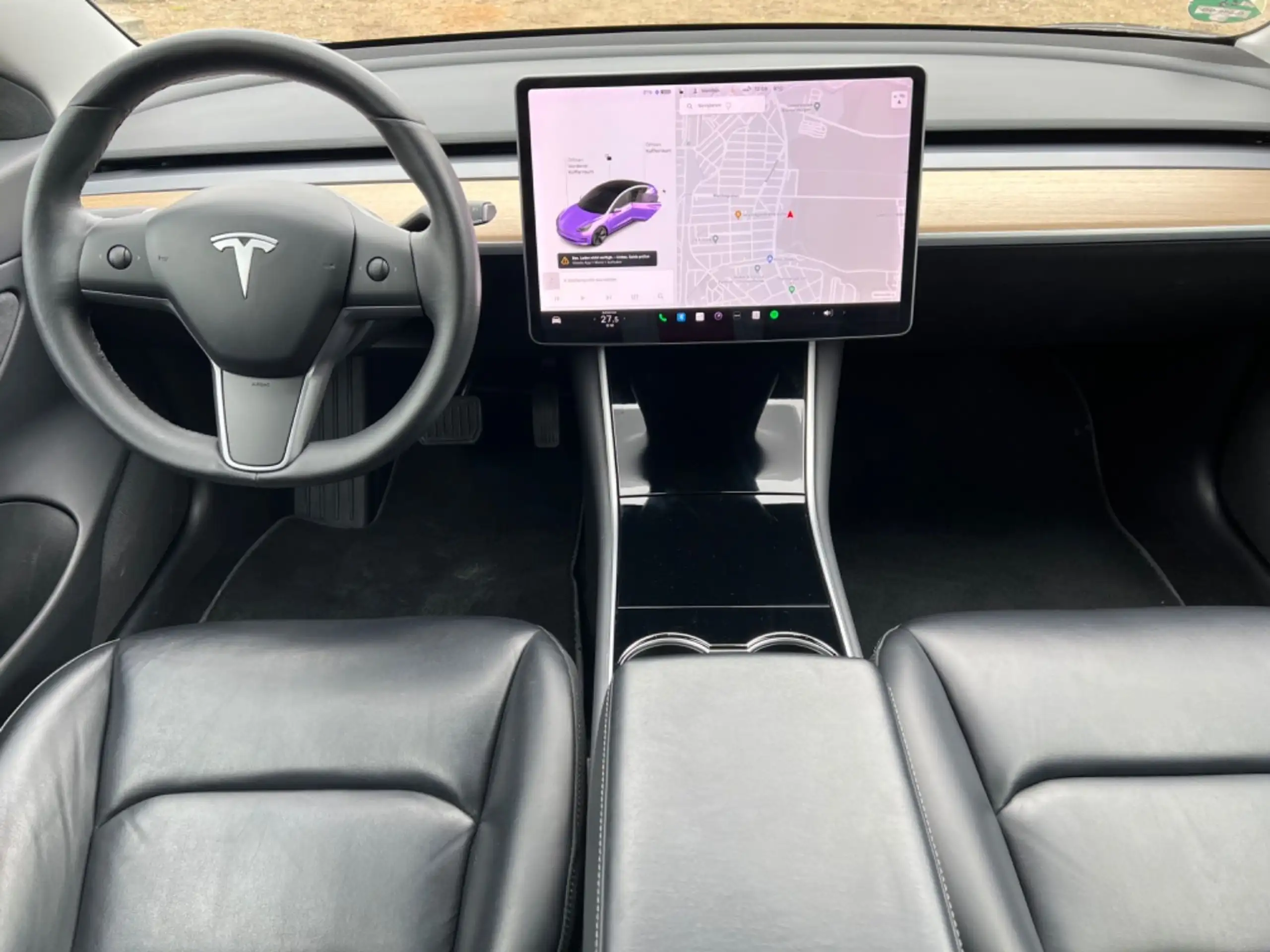 Tesla - Model 3