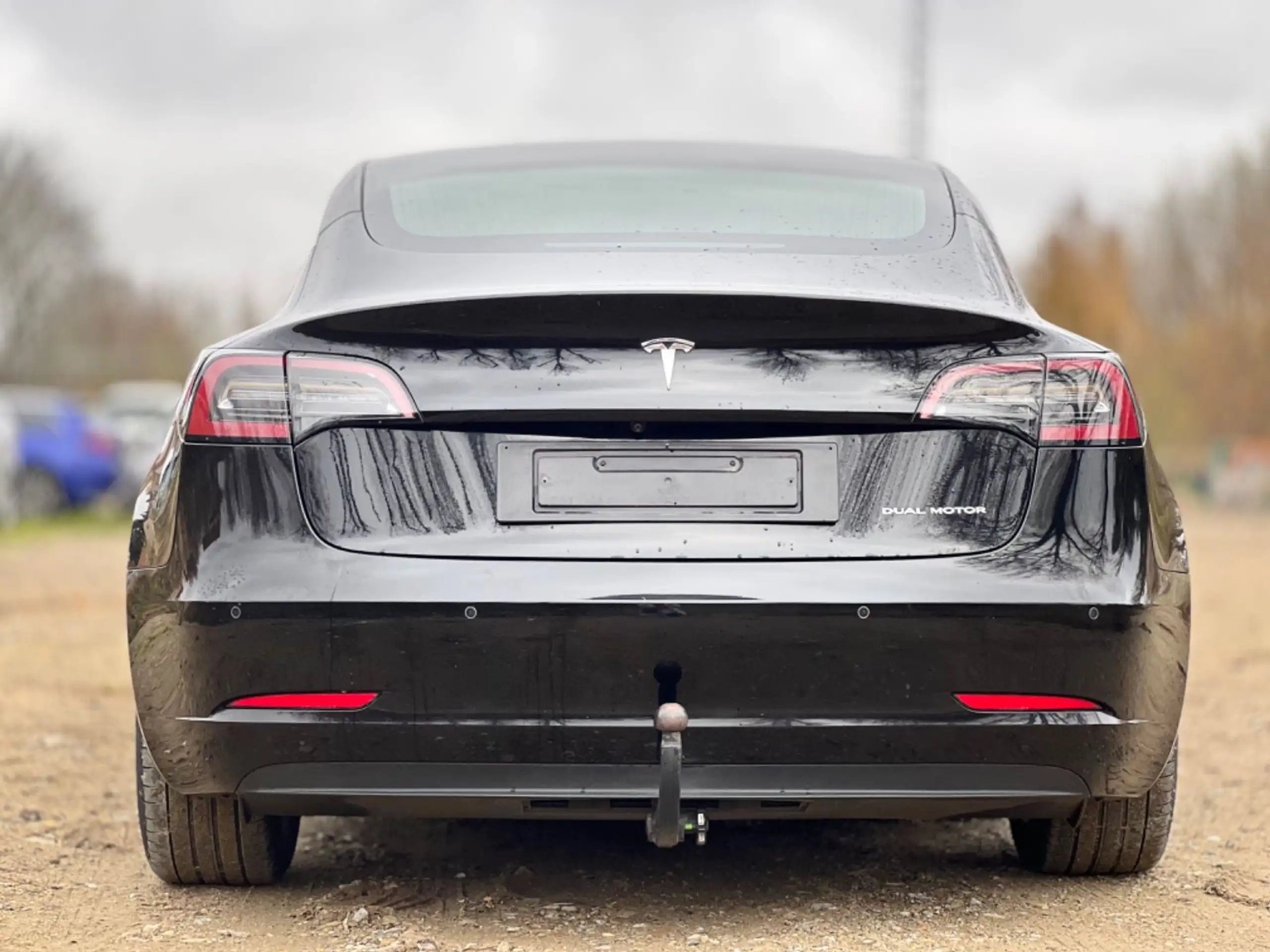 Tesla - Model 3