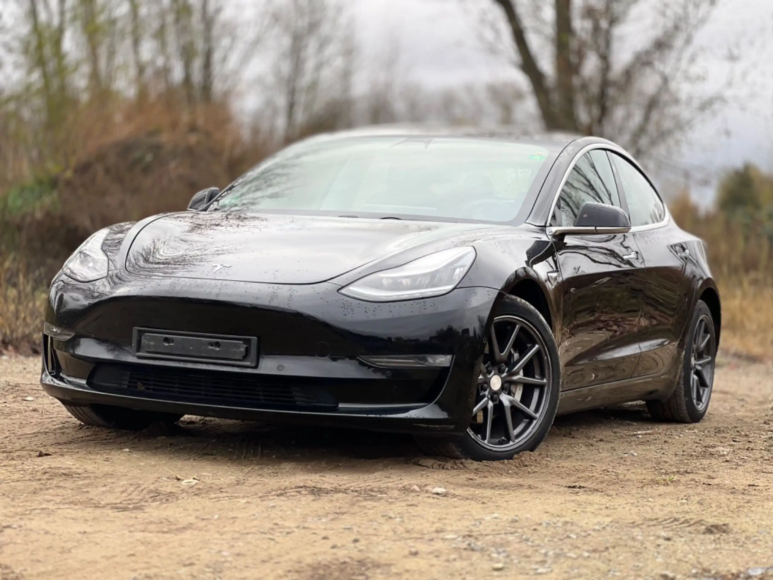 Tesla - Model 3