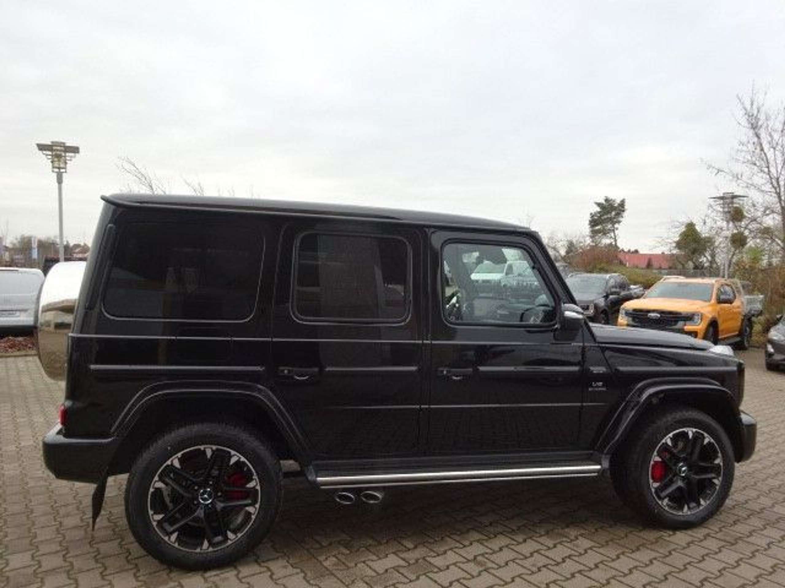 Mercedes-Benz - G 63 AMG