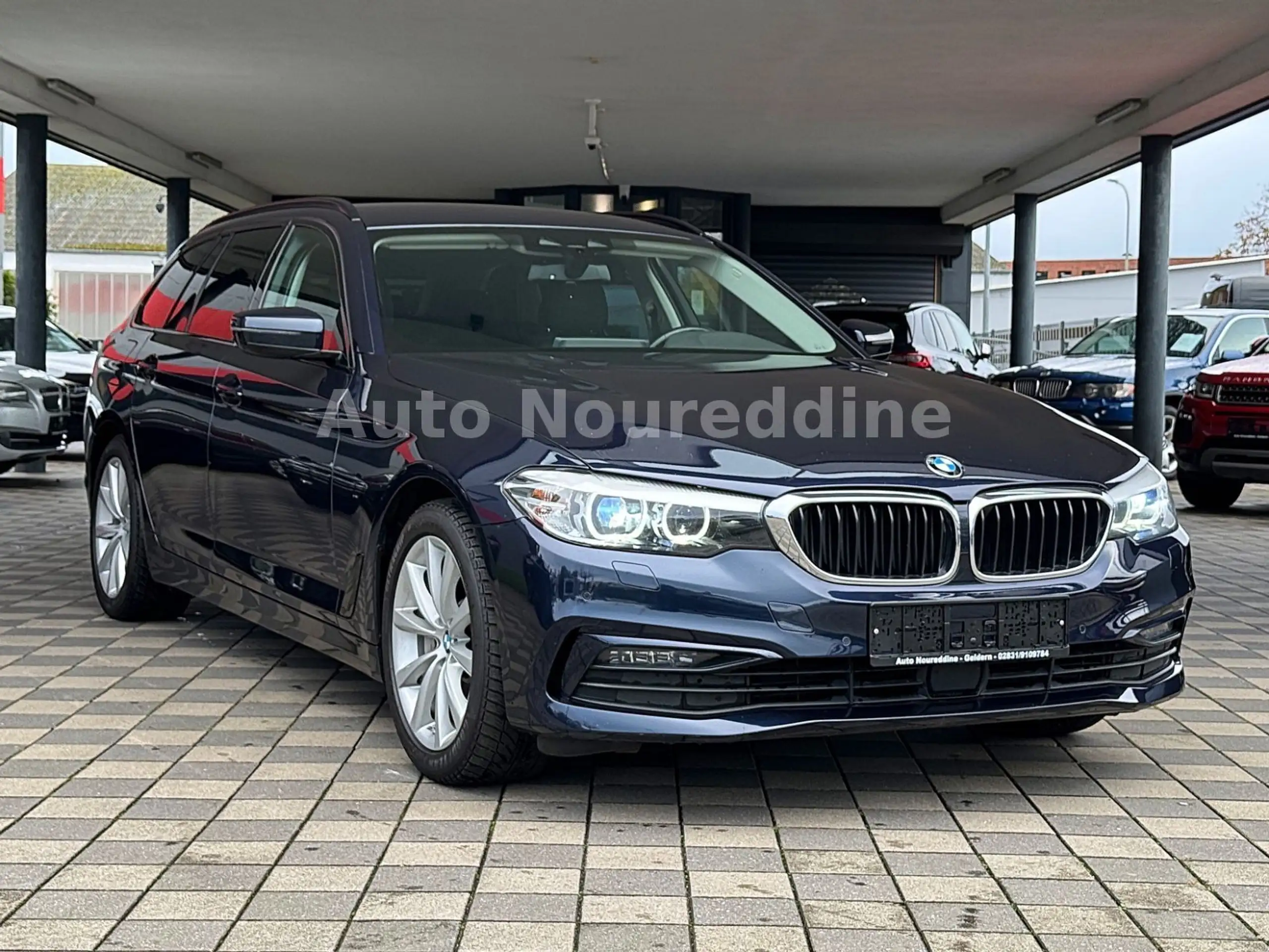 BMW - 525