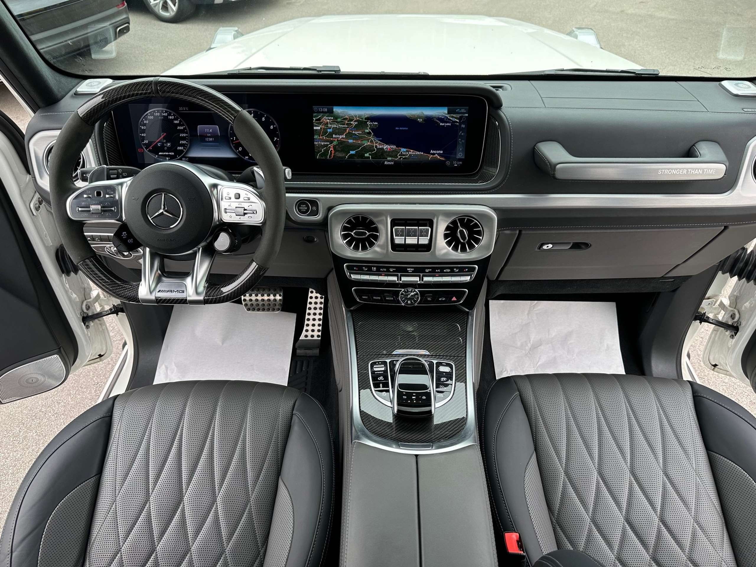 Mercedes-Benz - G 63 AMG