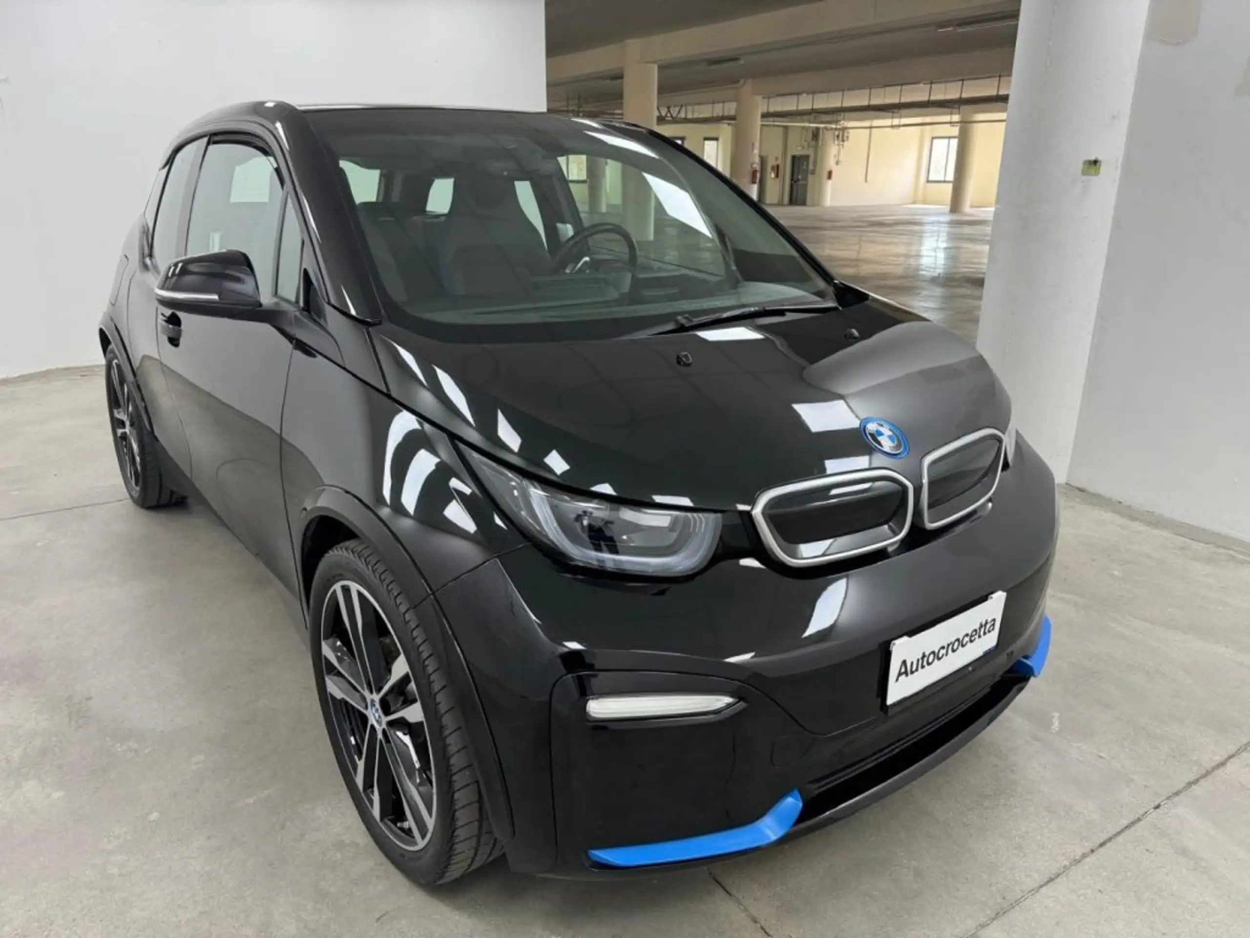 BMW - i3