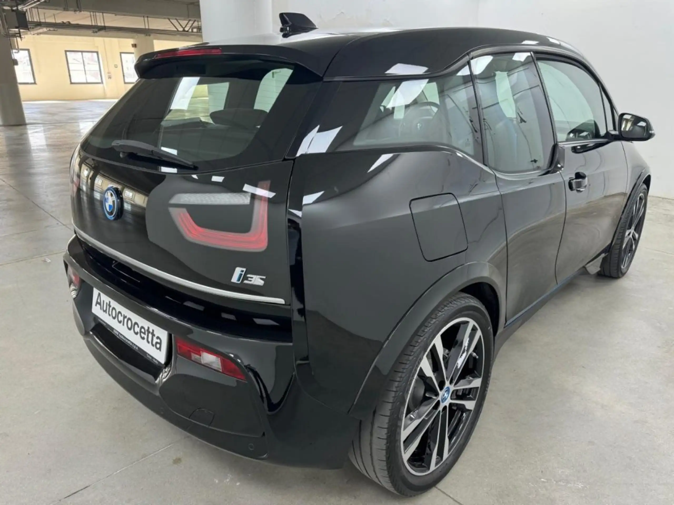 BMW - i3