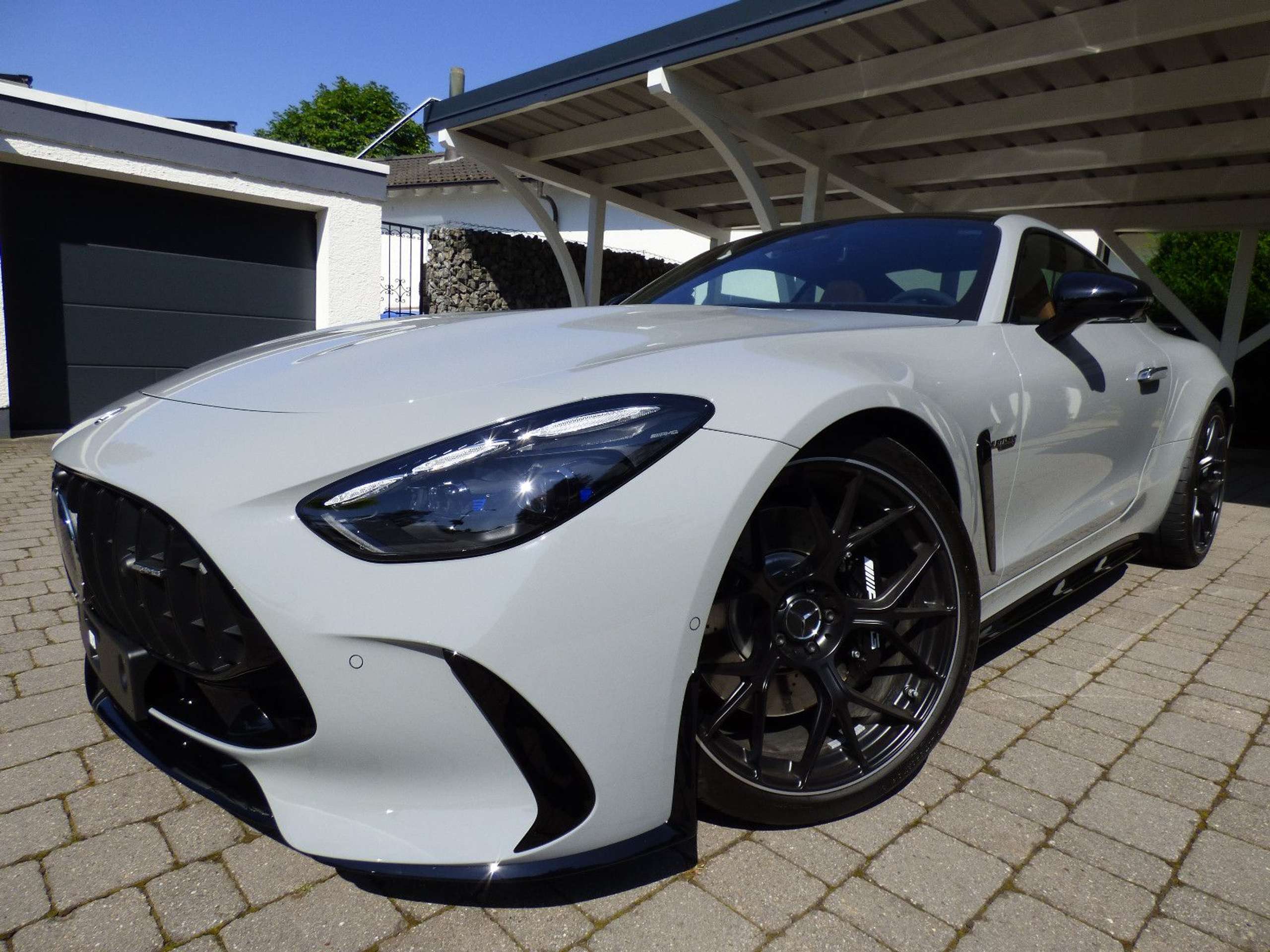 Mercedes-Benz - AMG GT