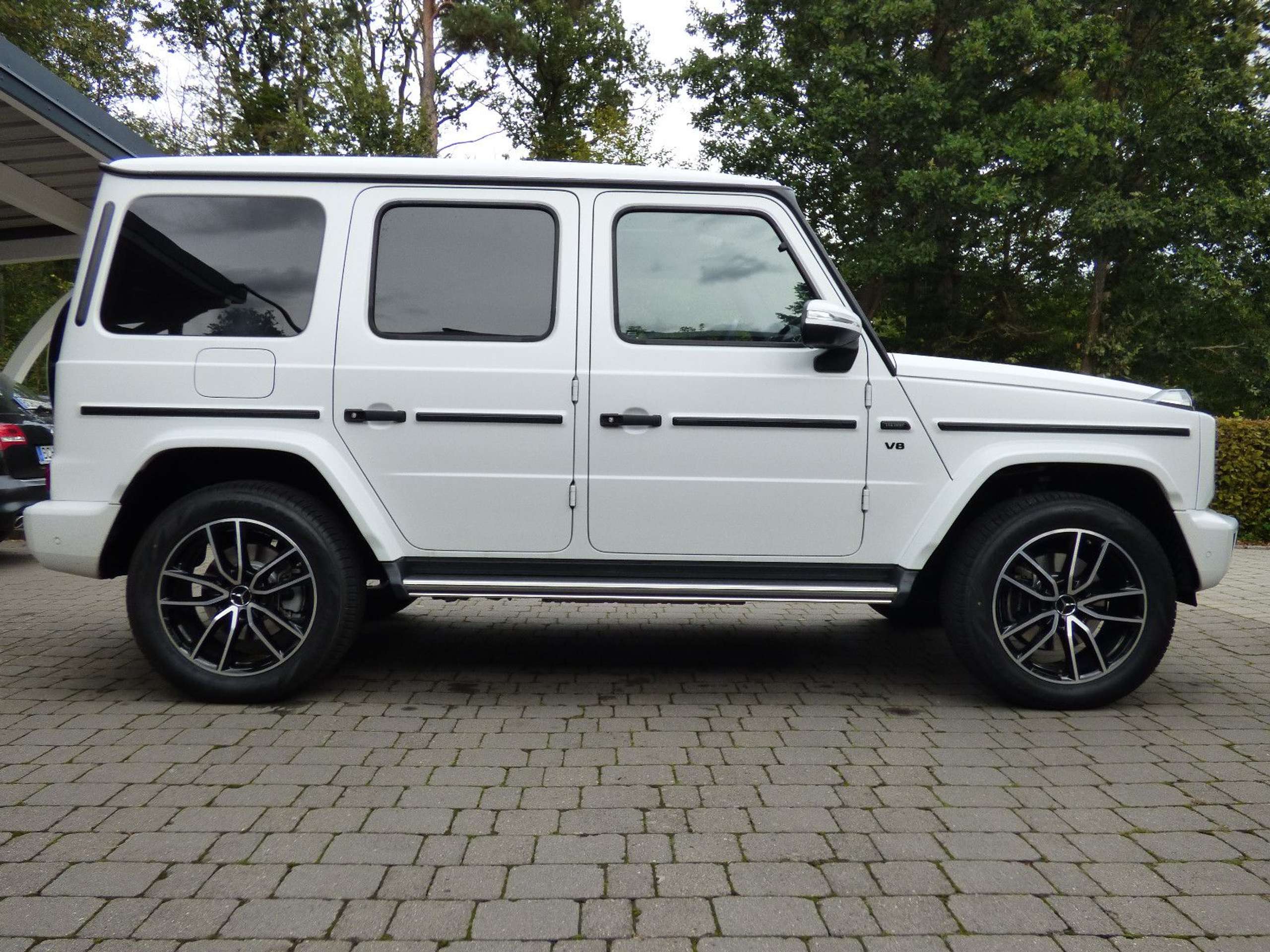 Mercedes-Benz - G 500