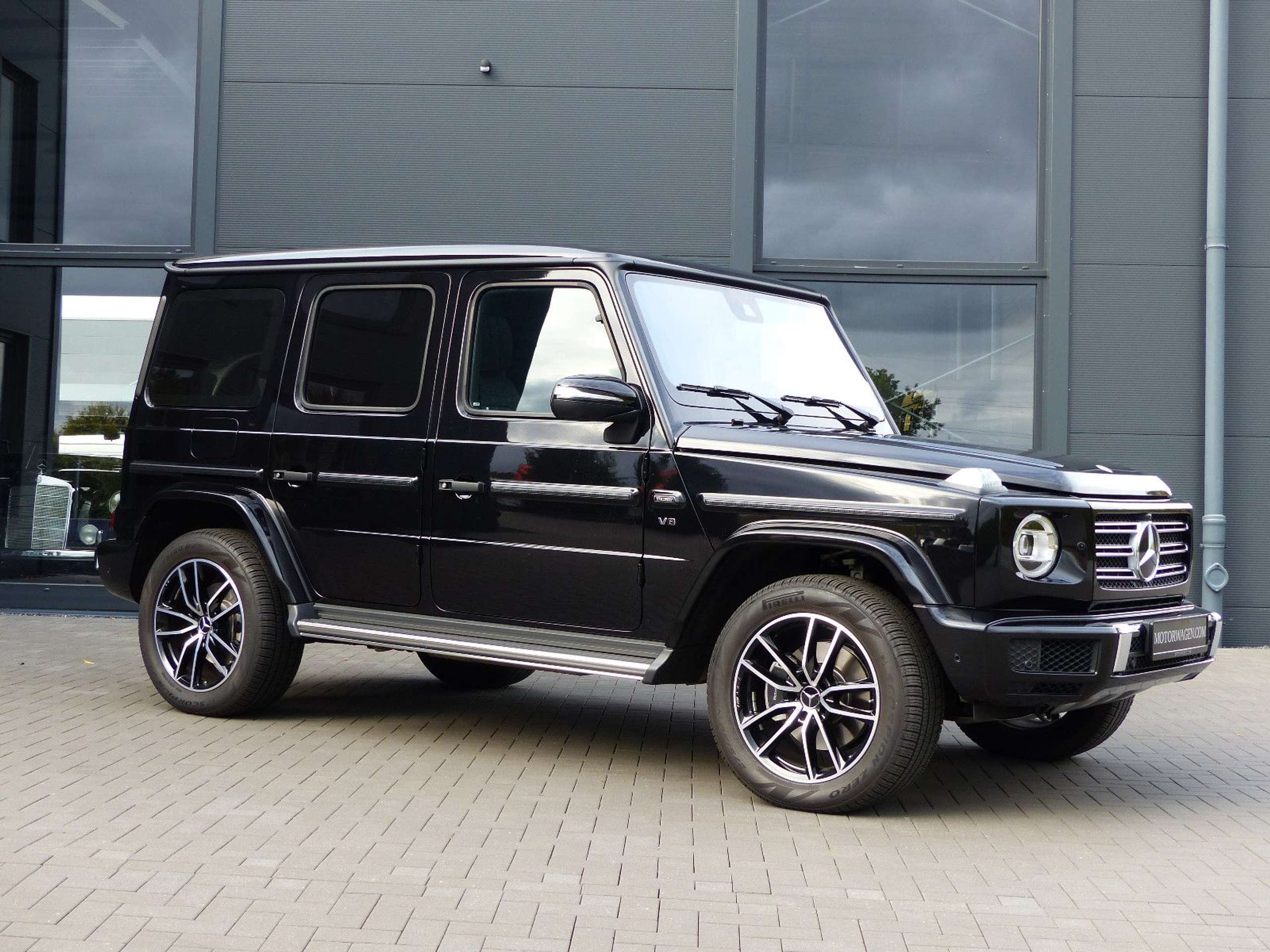 Mercedes-Benz - G 500