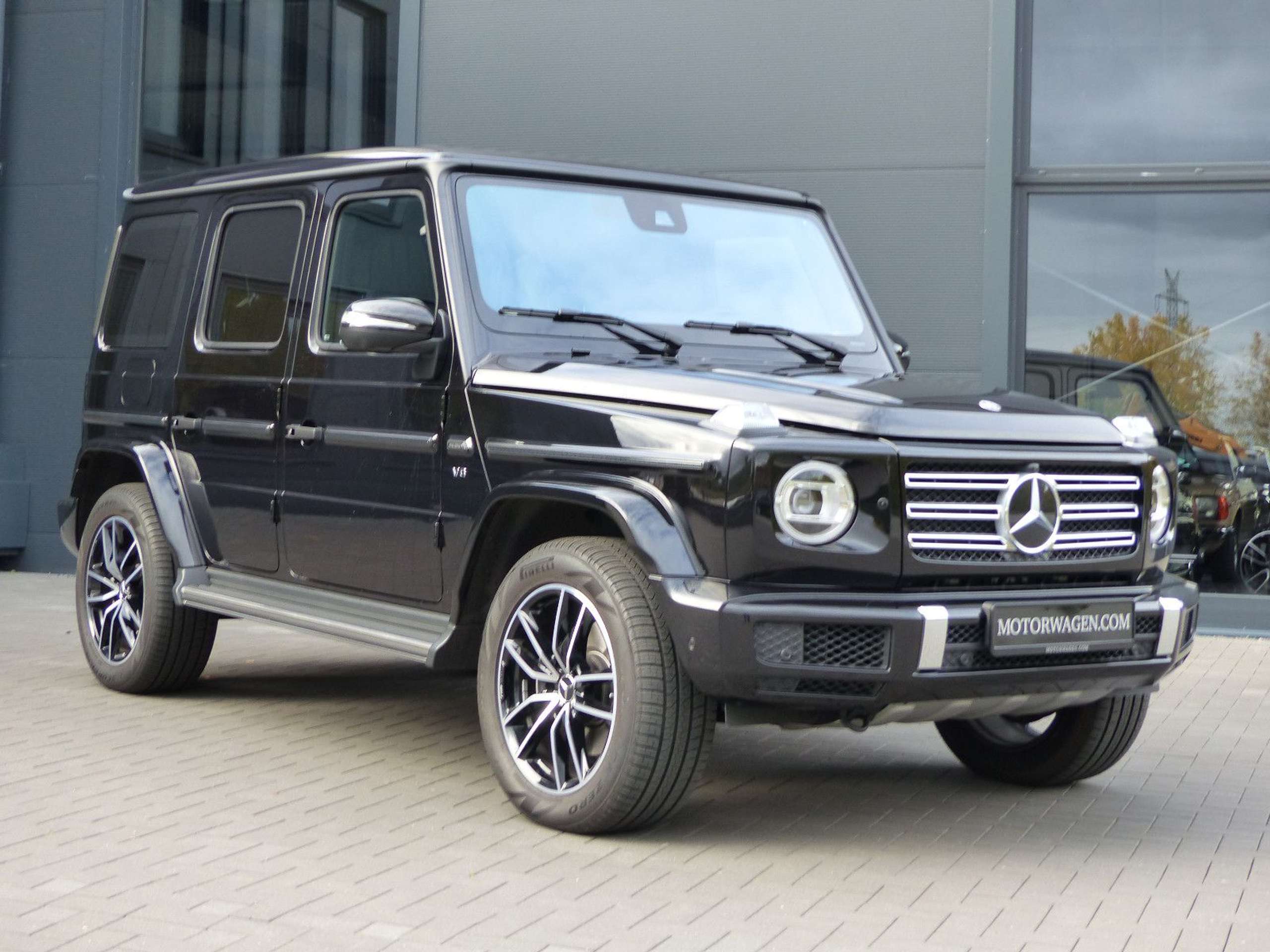 Mercedes-Benz - G 500