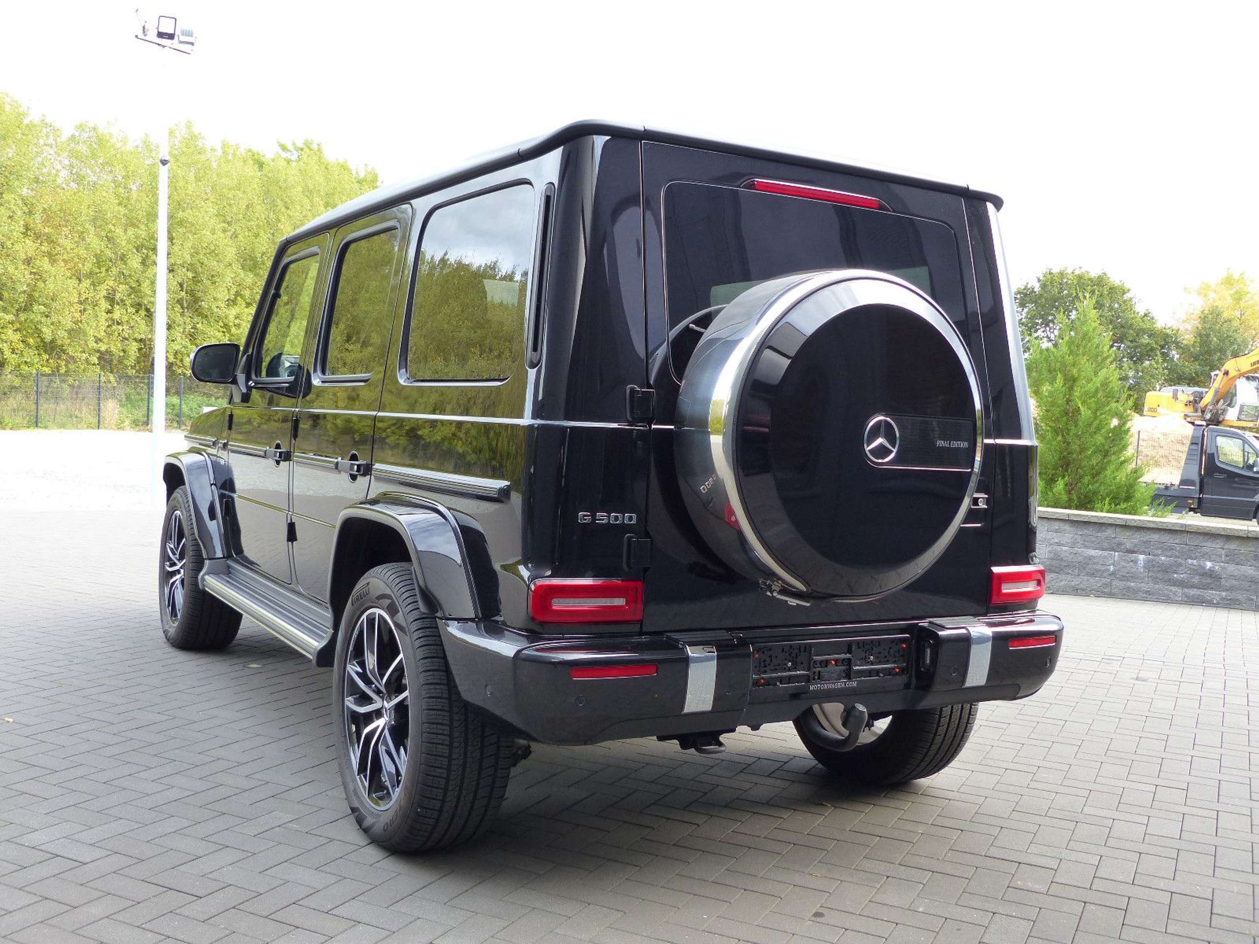 Mercedes-Benz - G 500