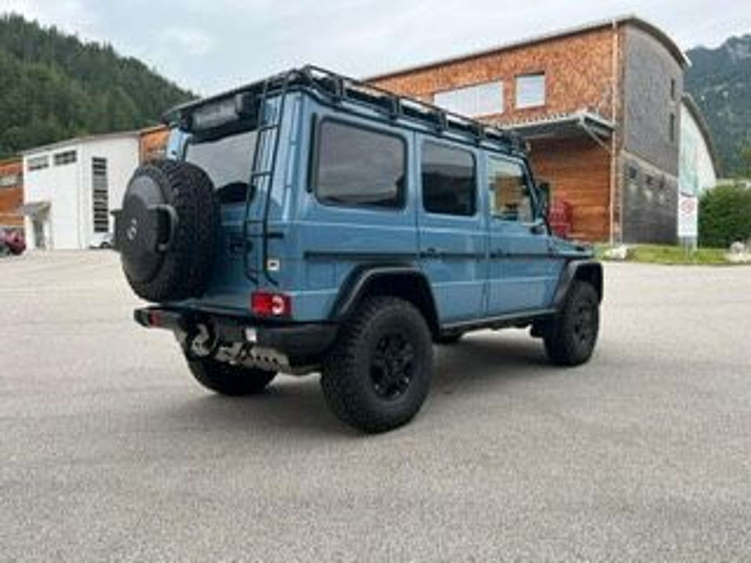 Mercedes-Benz - G 350