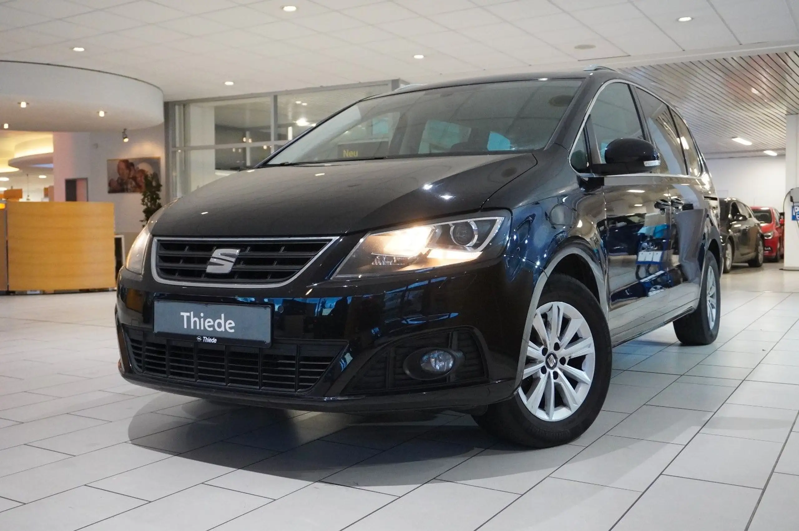 SEAT - Alhambra