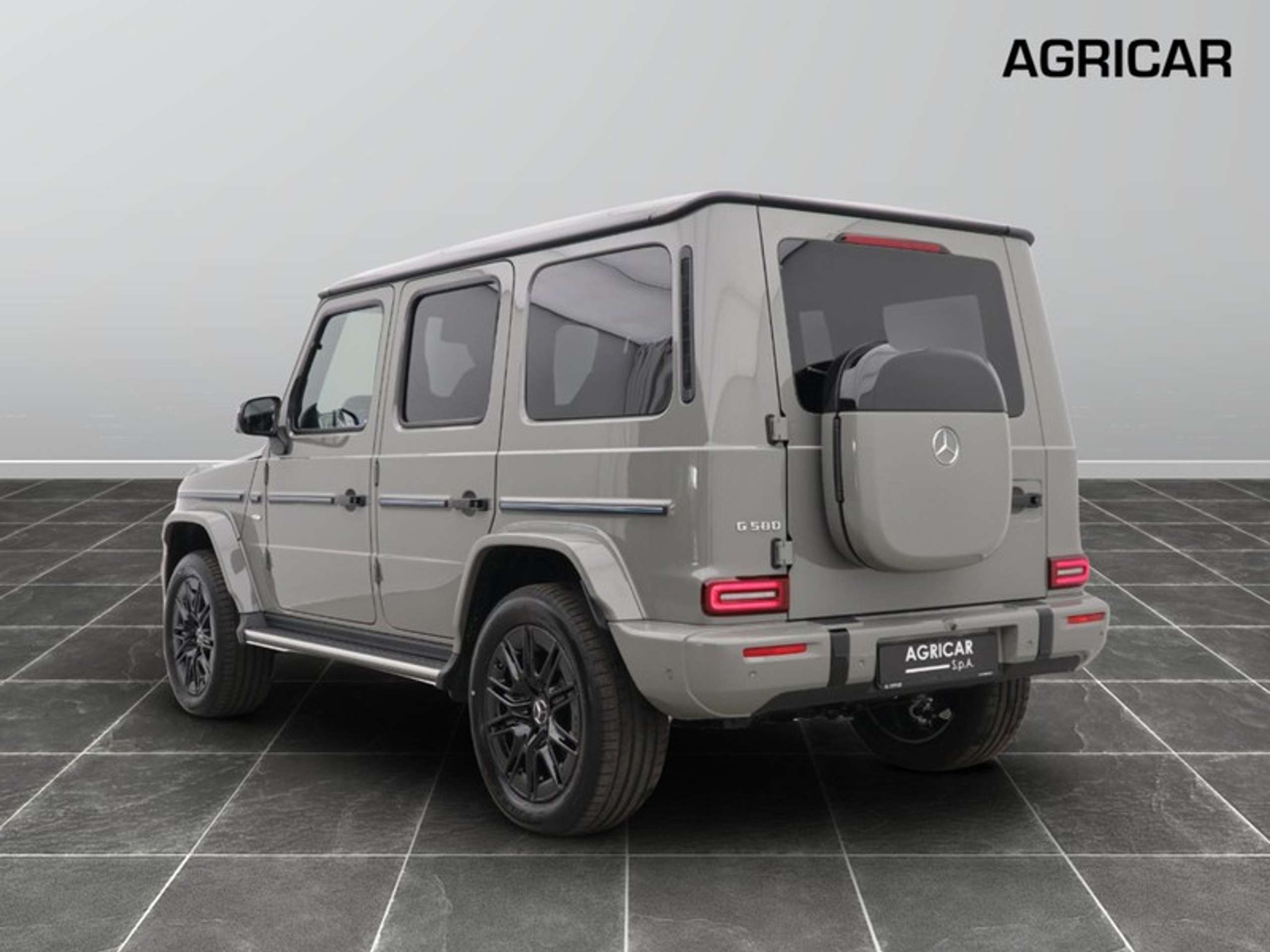 Mercedes-Benz - G 580