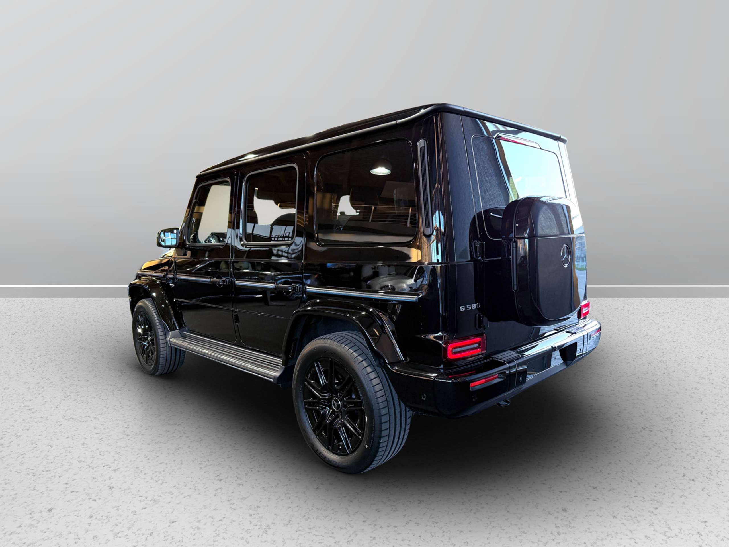 Mercedes-Benz - G 580