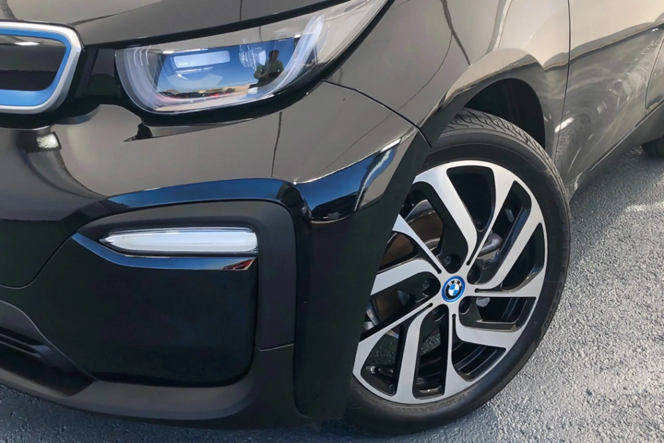 BMW - i3