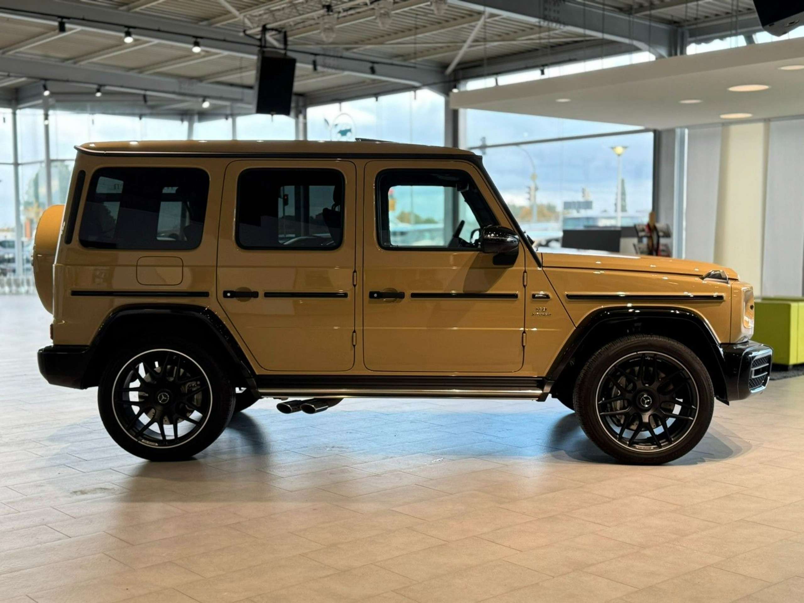 Mercedes-Benz - G 63 AMG