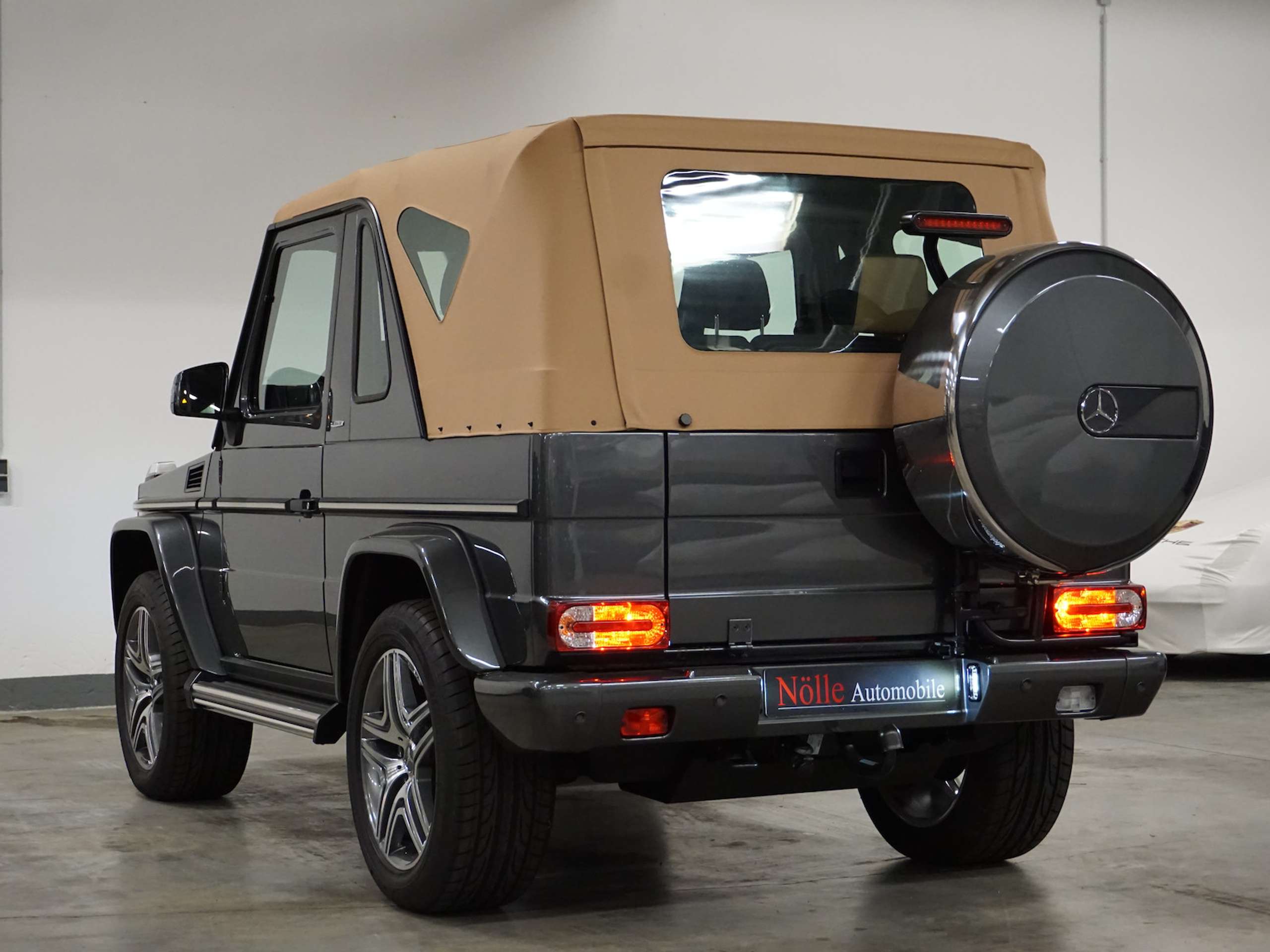 Mercedes-Benz - G 500