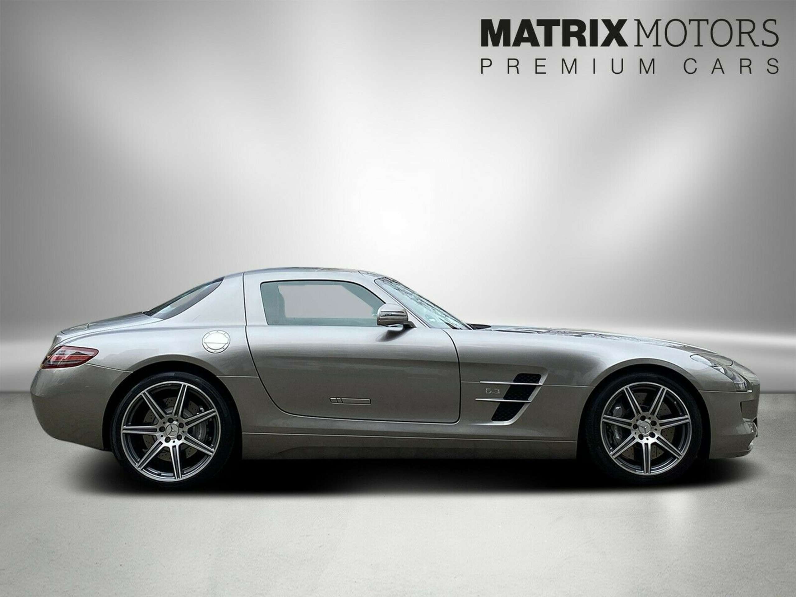 Mercedes-Benz - SLS