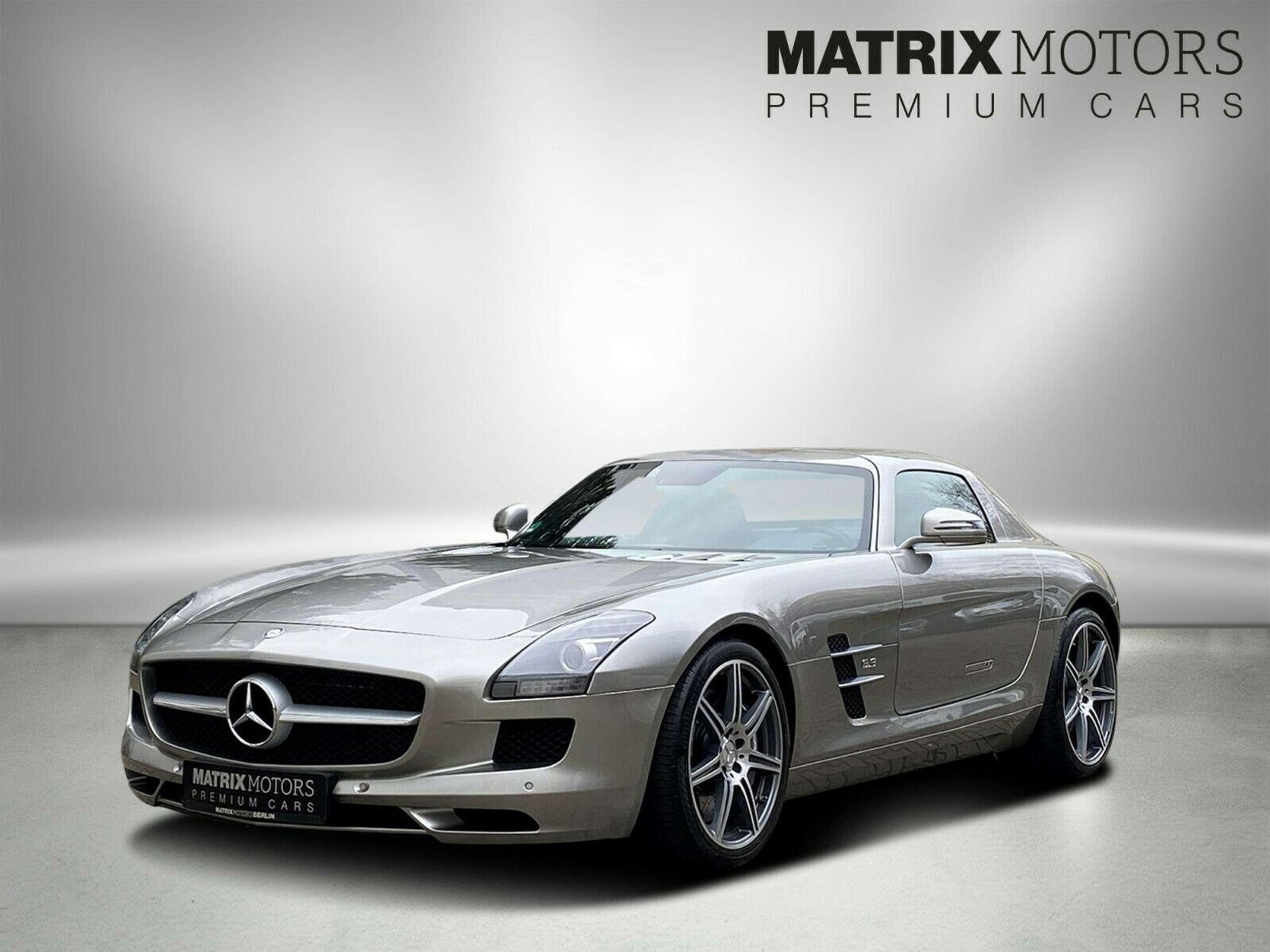 Mercedes-Benz - SLS