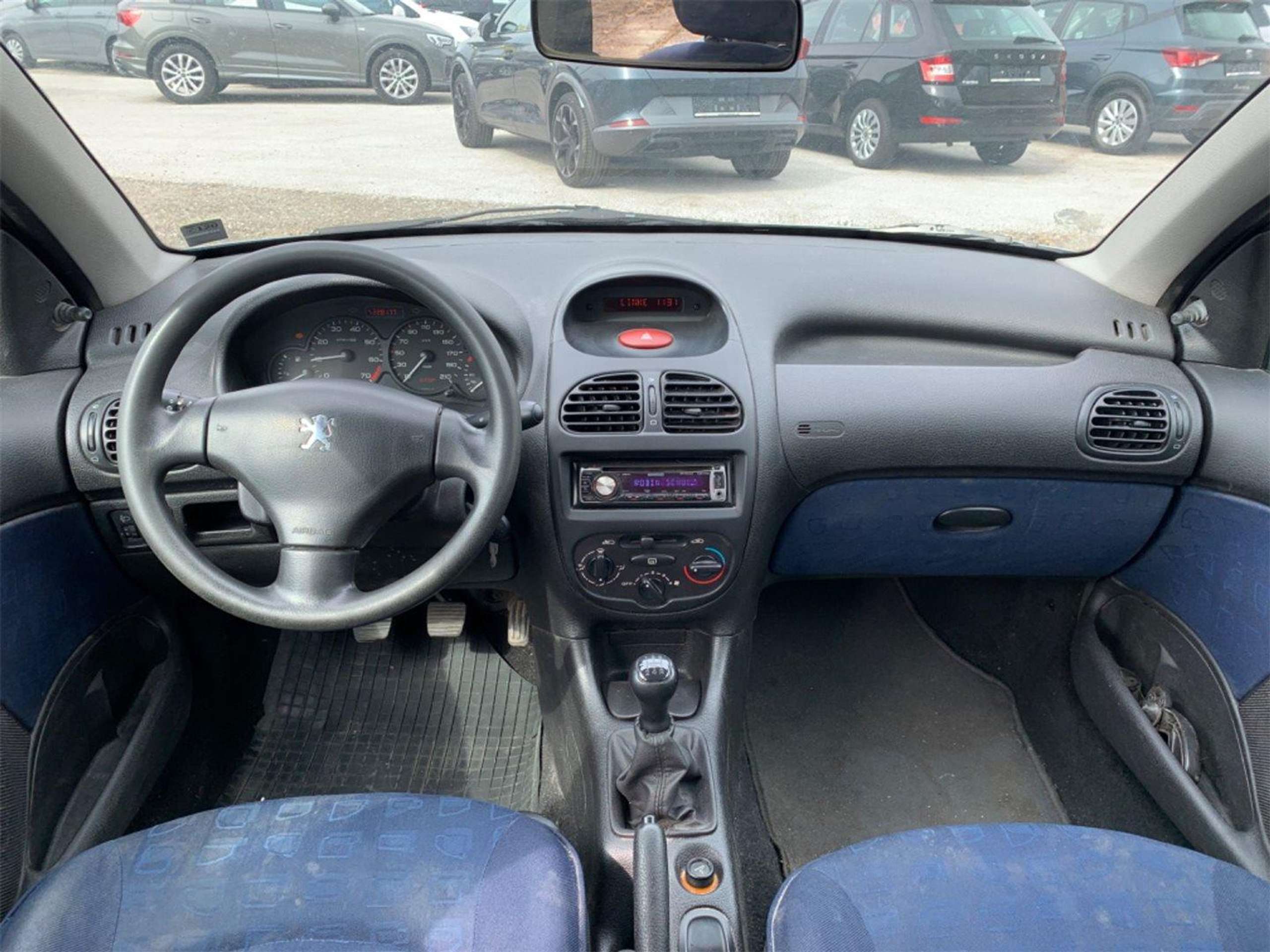 Peugeot - 206