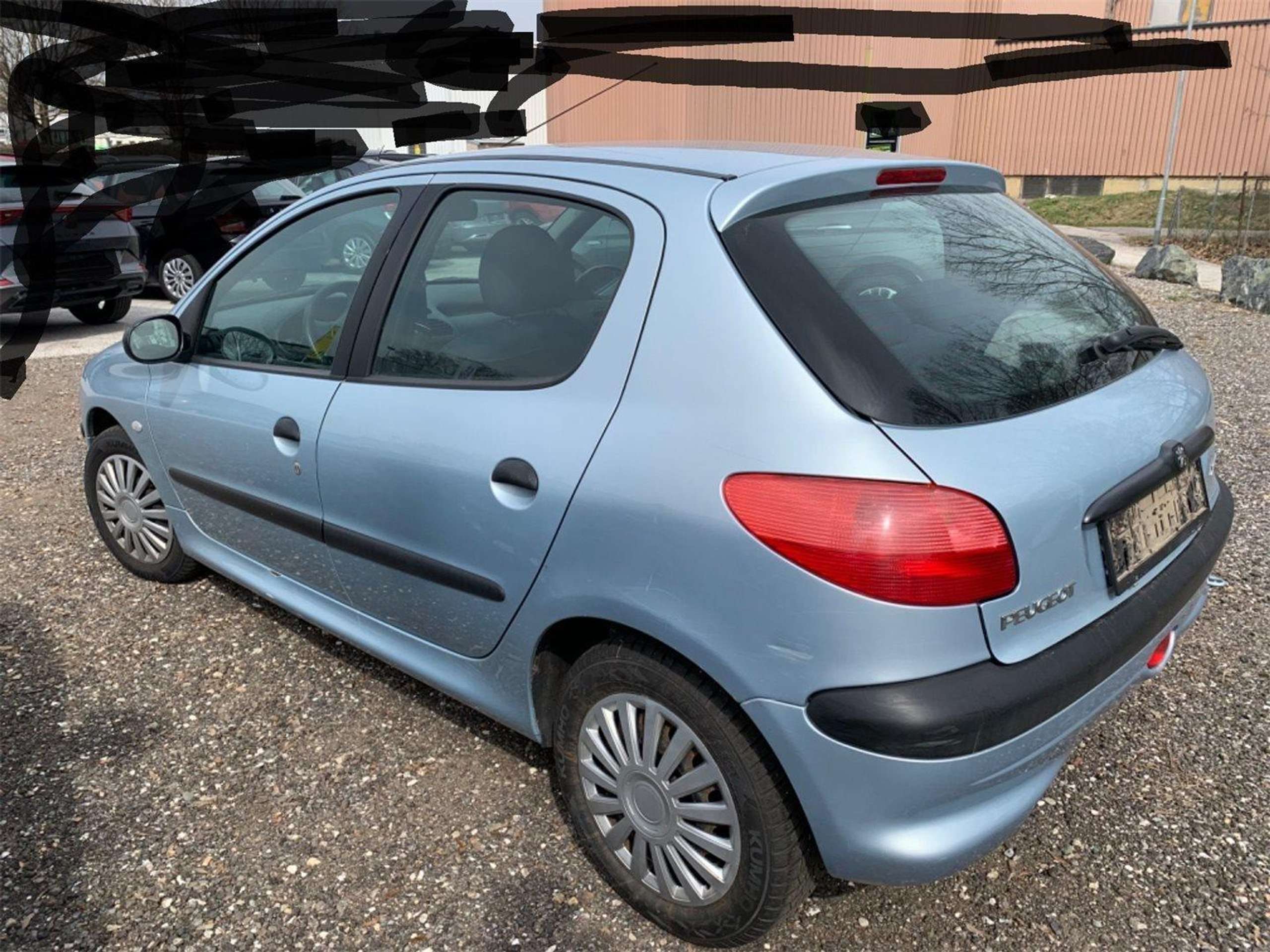 Peugeot - 206