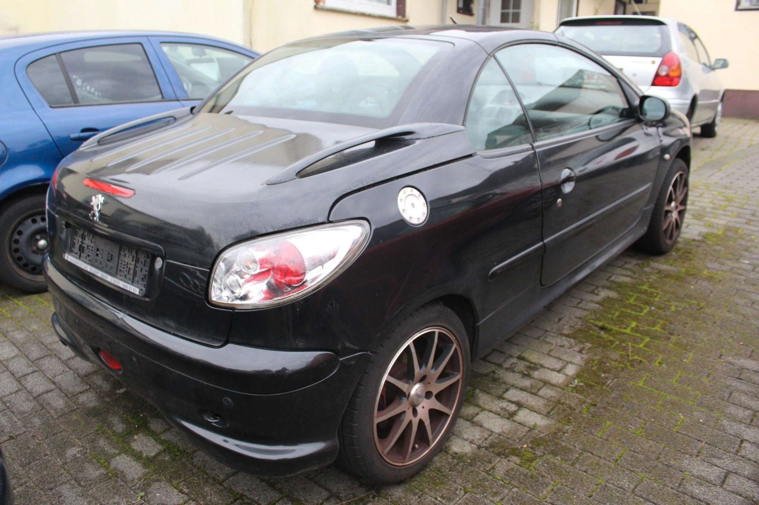 Peugeot - 206