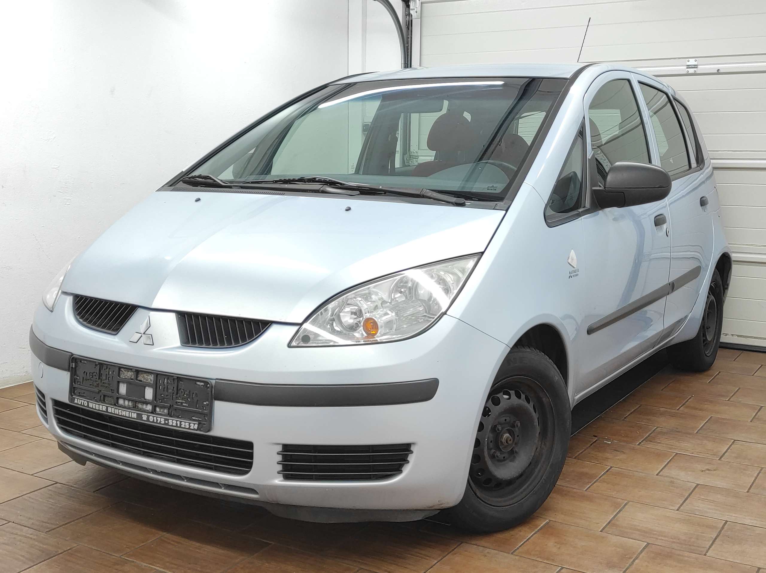 Mitsubishi - Colt