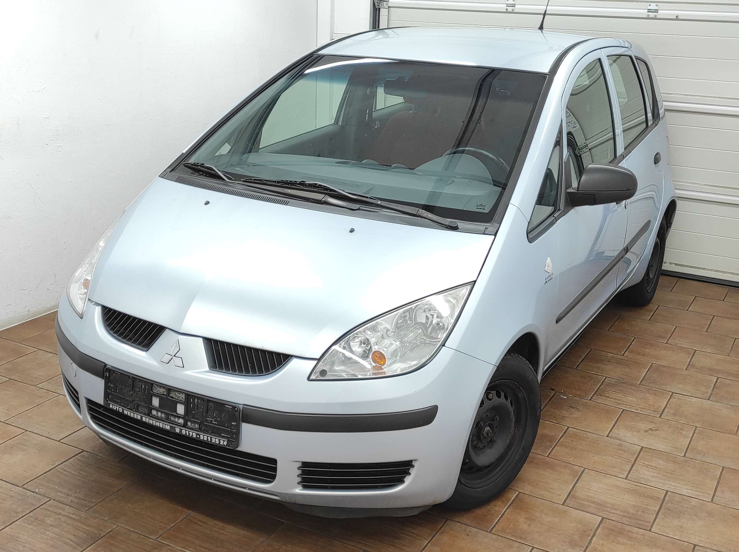 Mitsubishi - Colt