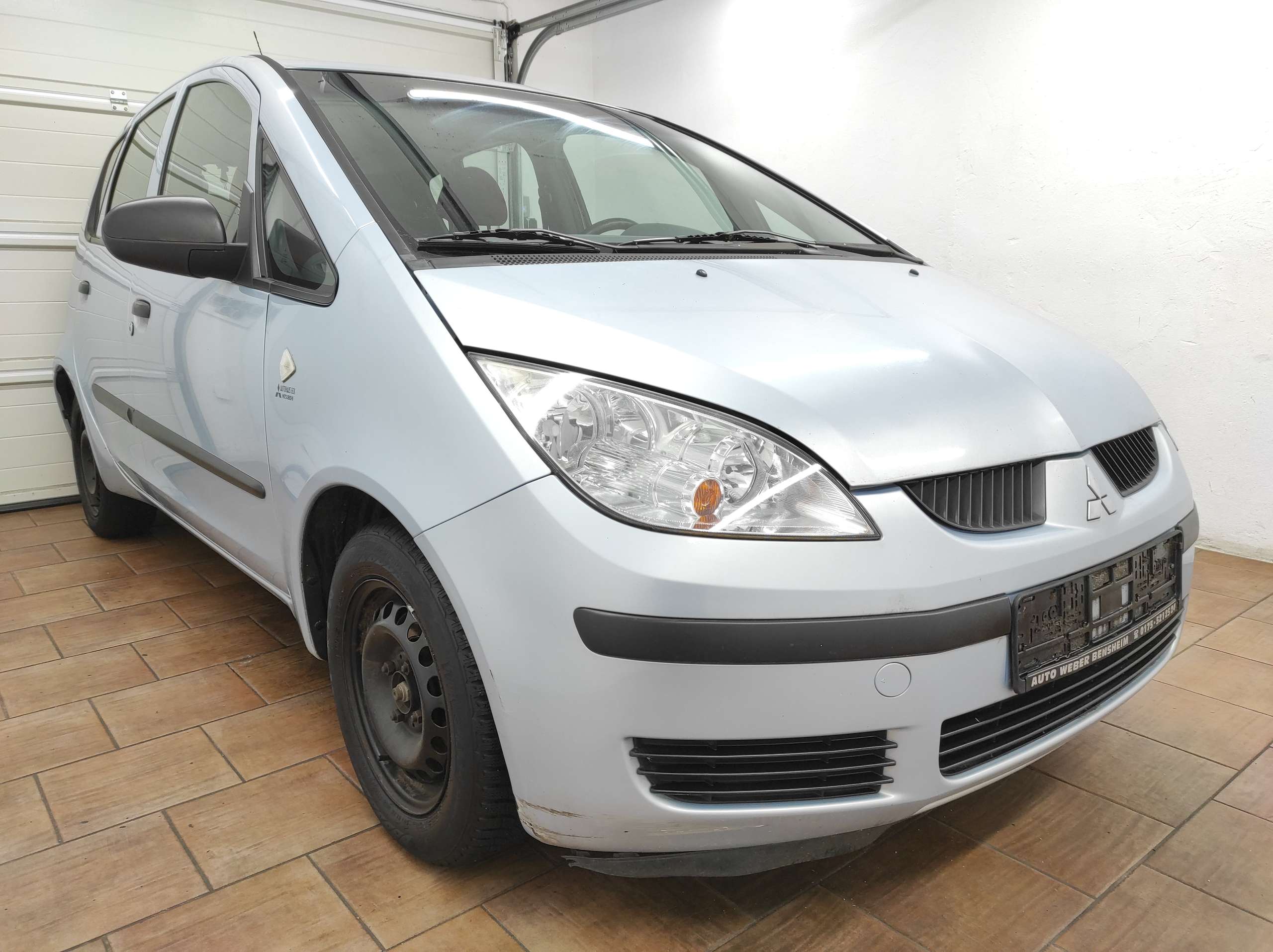 Mitsubishi - Colt