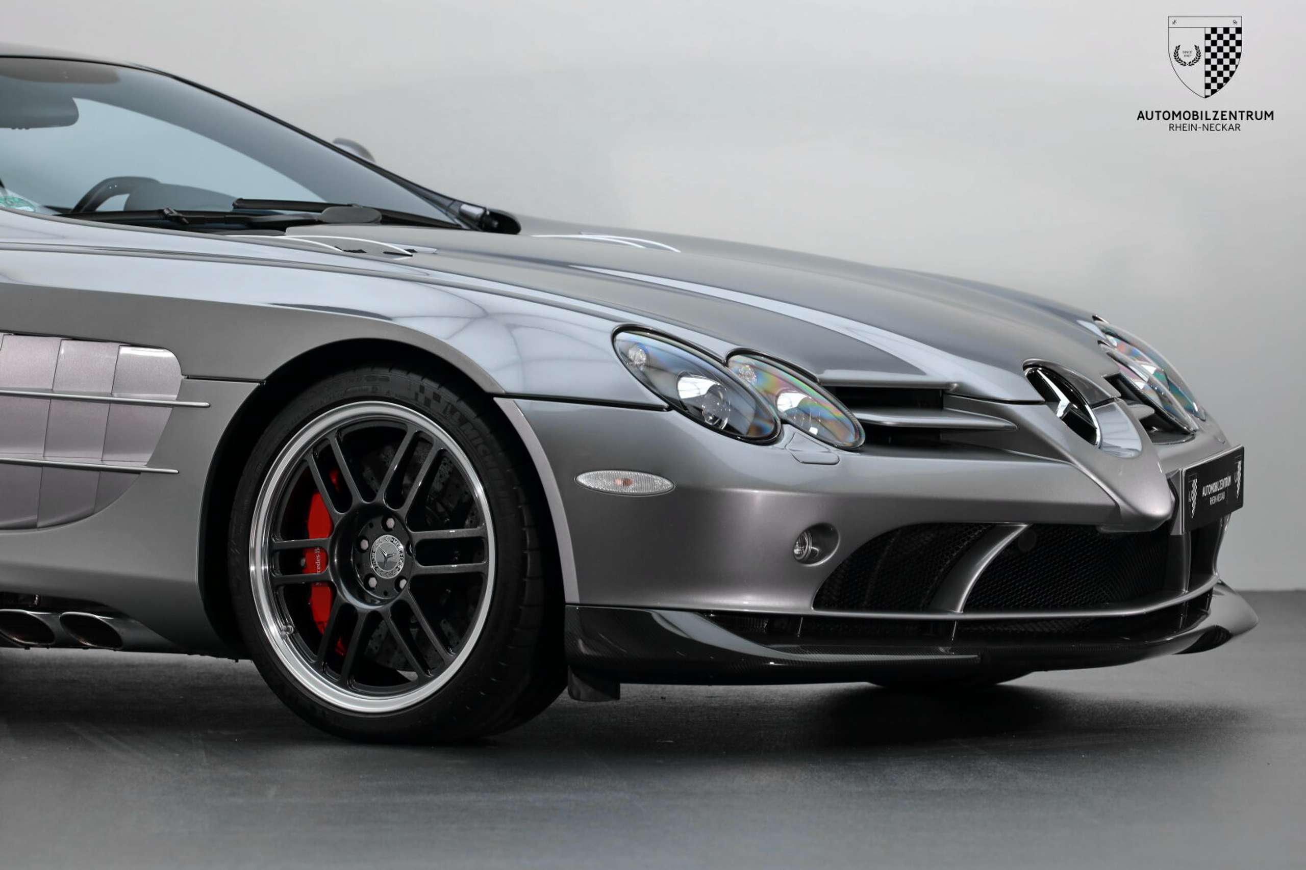 Mercedes-Benz - SLR