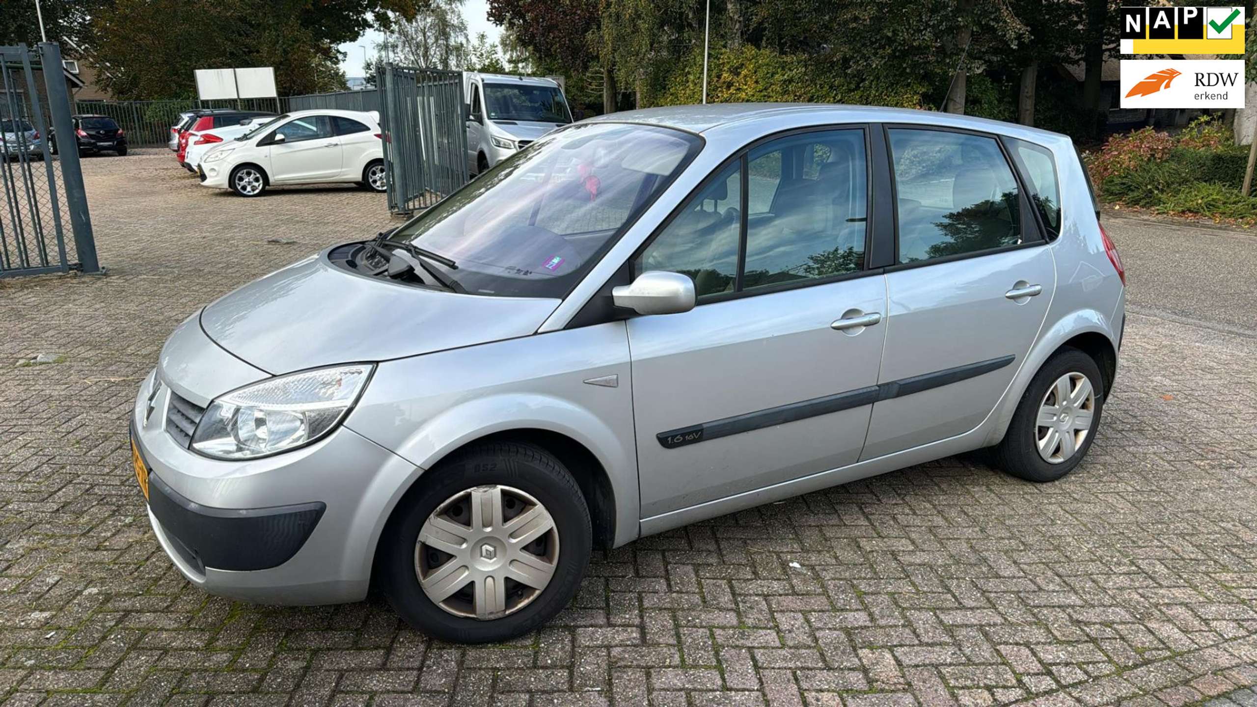 Renault - Scenic