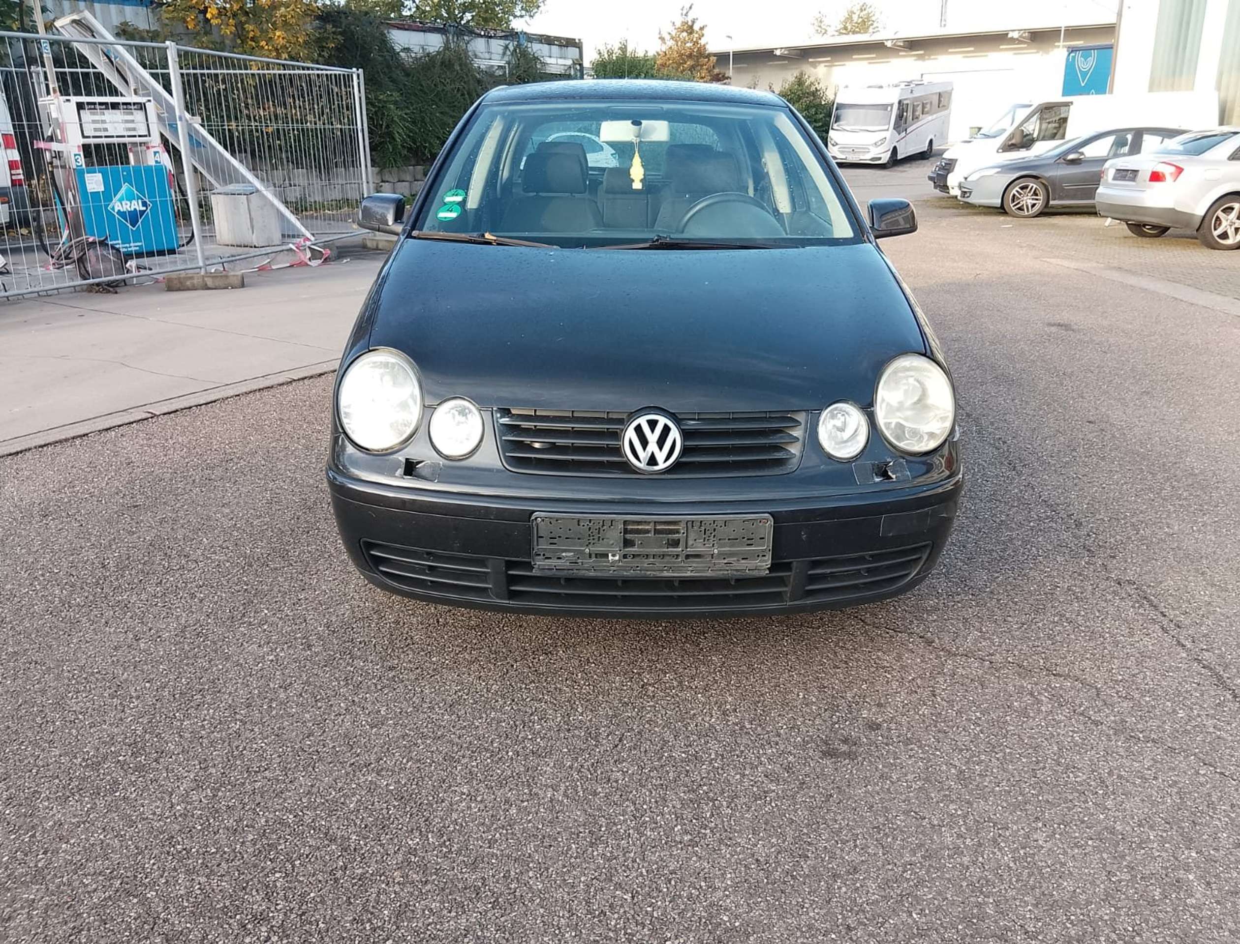 Volkswagen - Polo