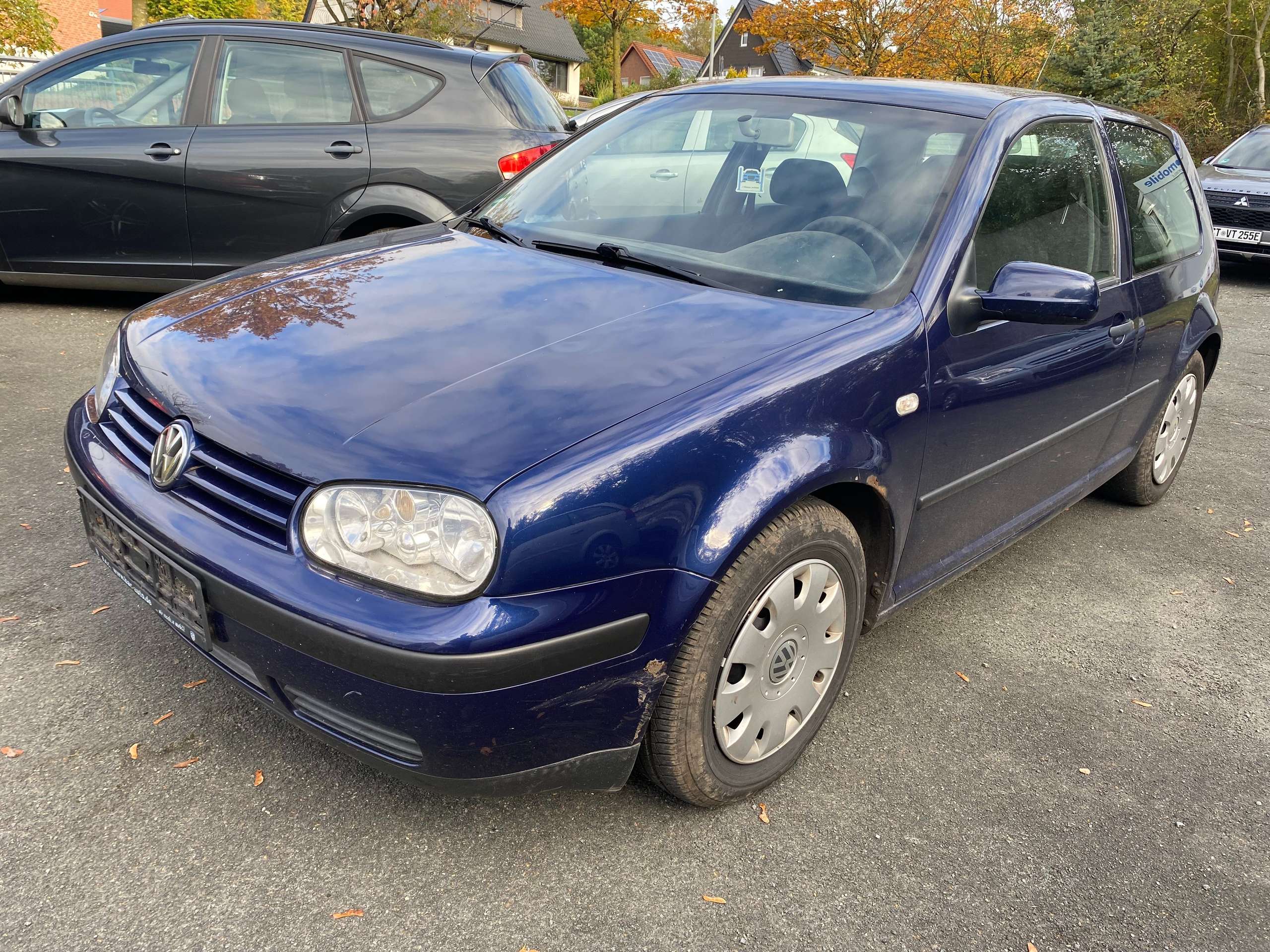 Volkswagen - Golf