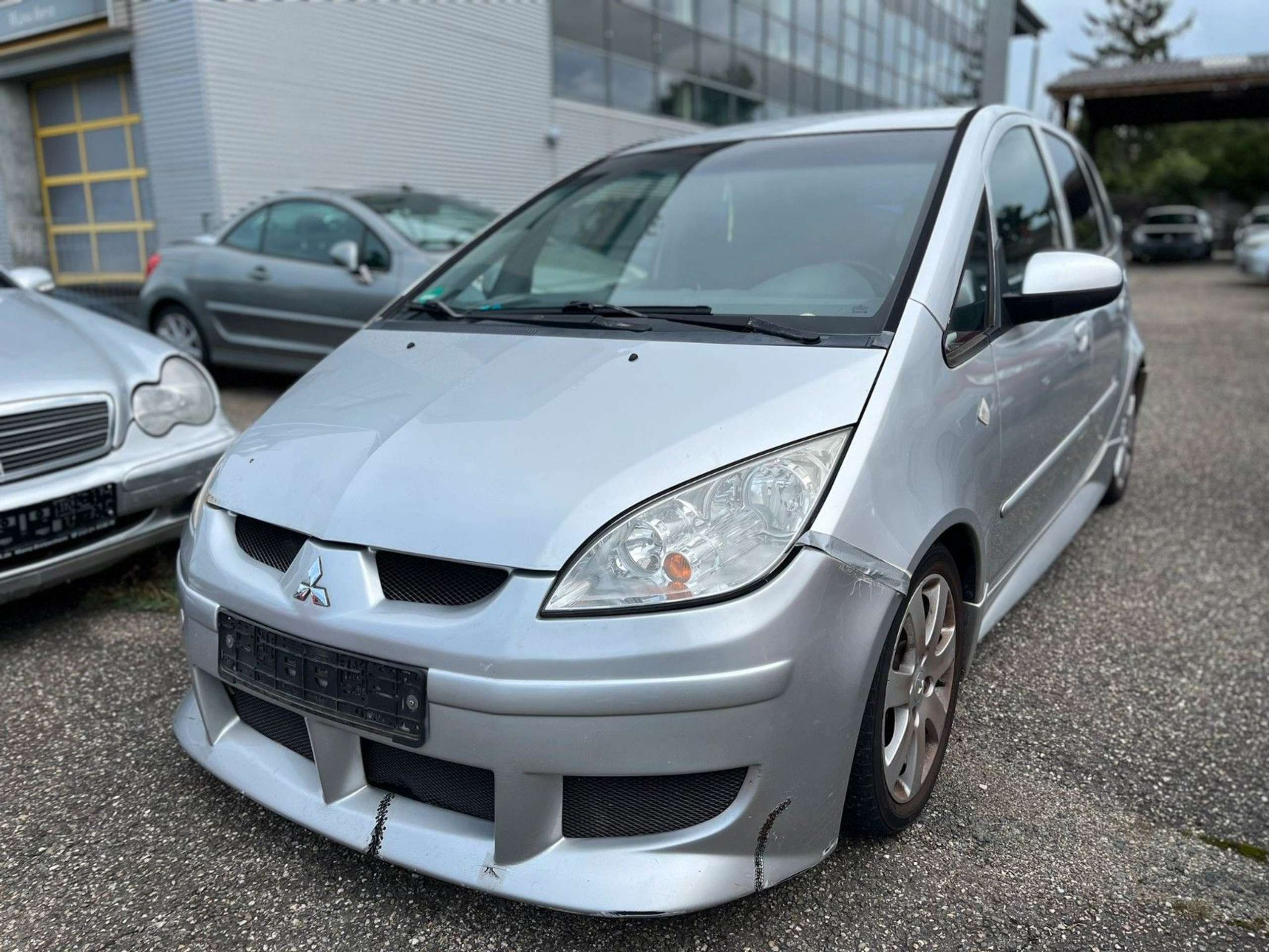 Mitsubishi - Colt