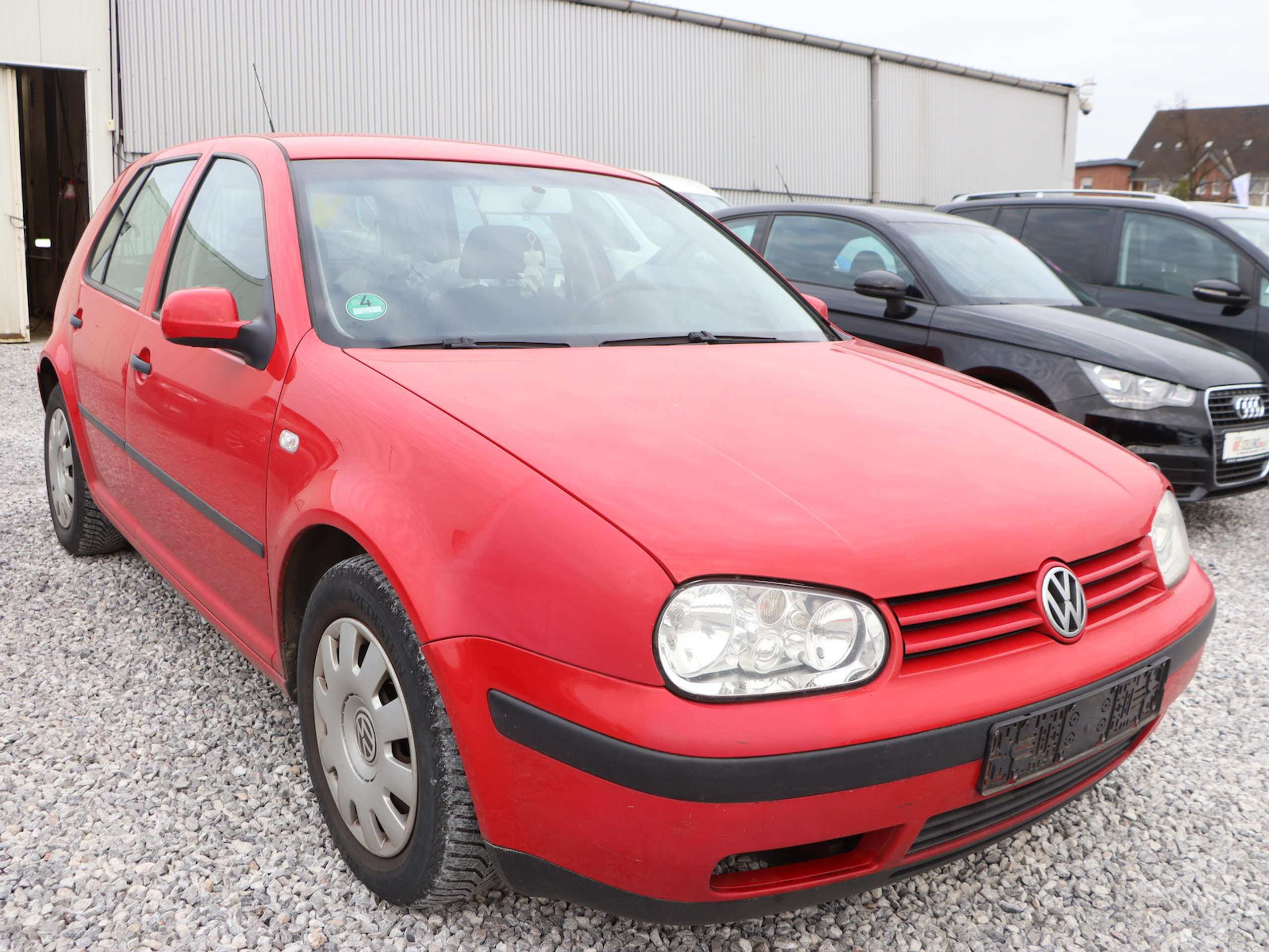 Volkswagen - Golf