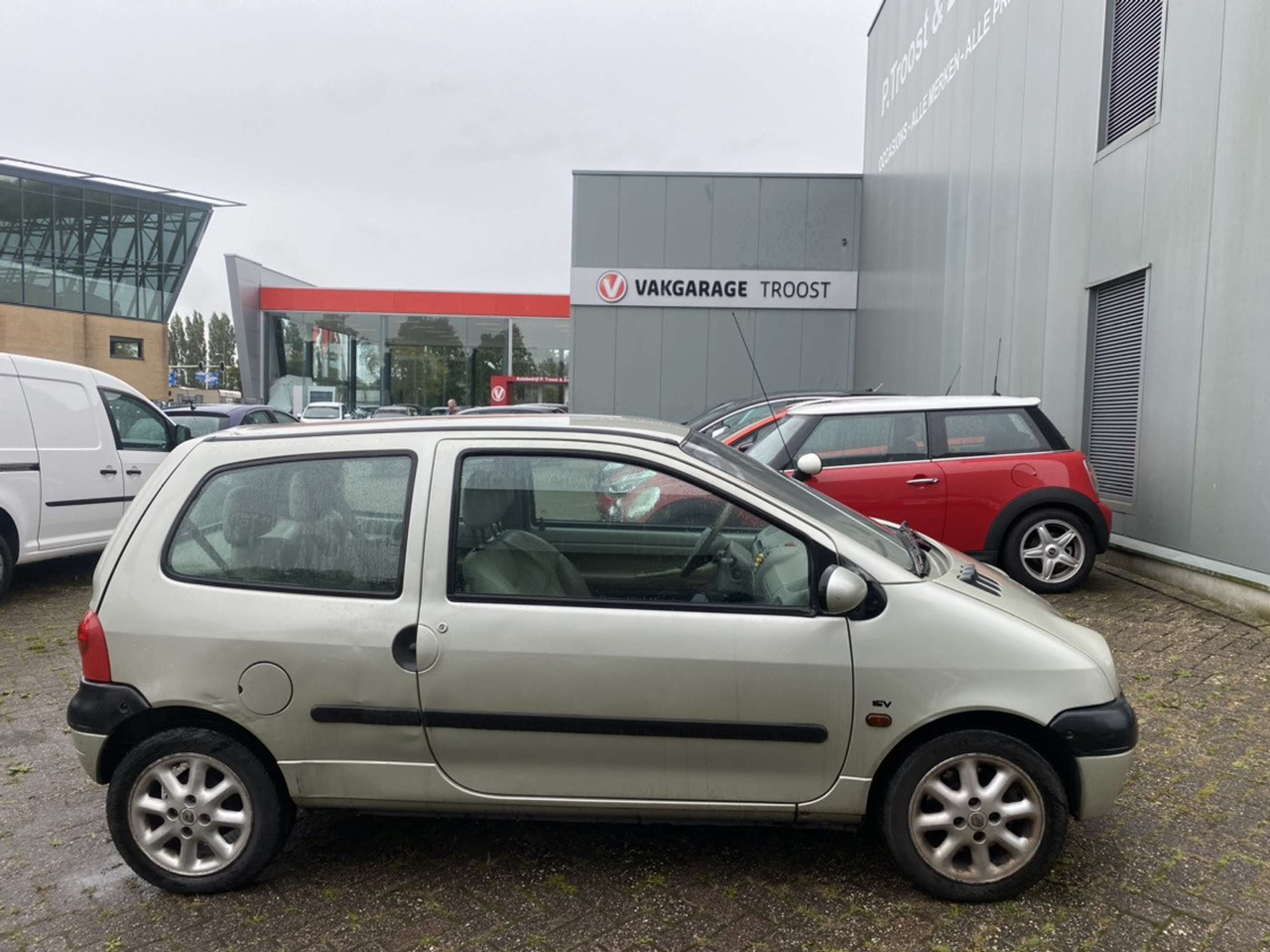 Renault - Twingo