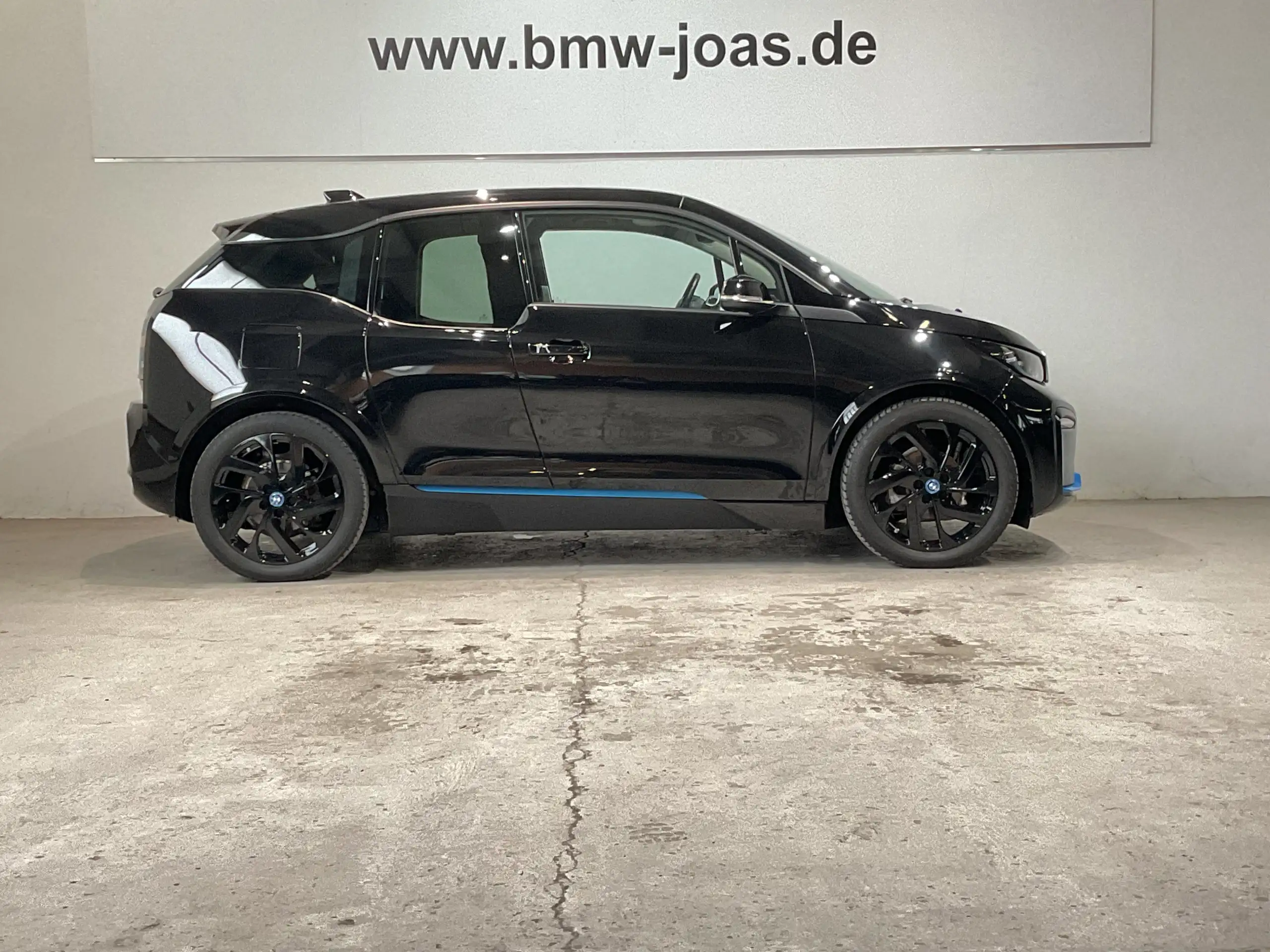 BMW - i3