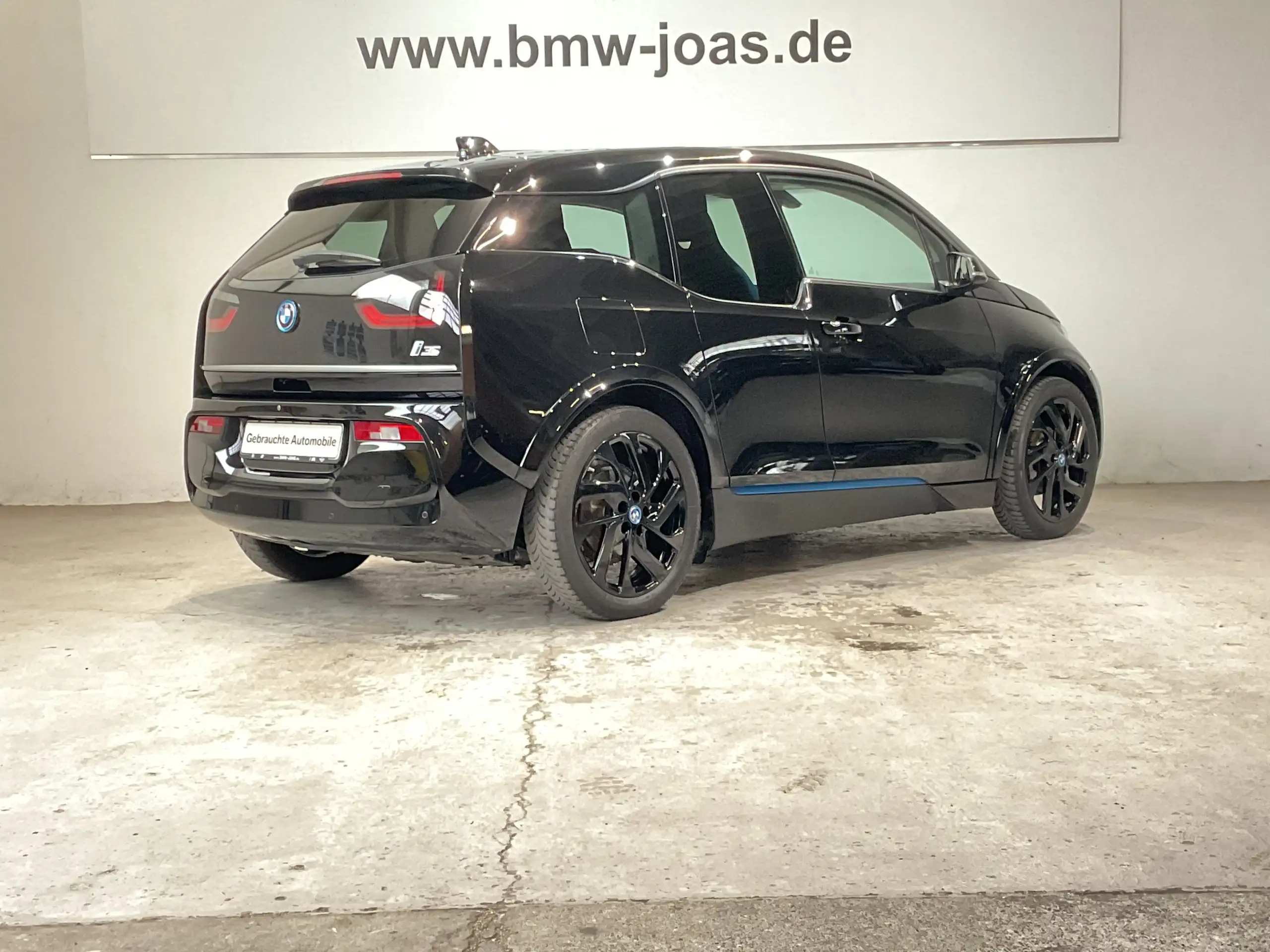 BMW - i3